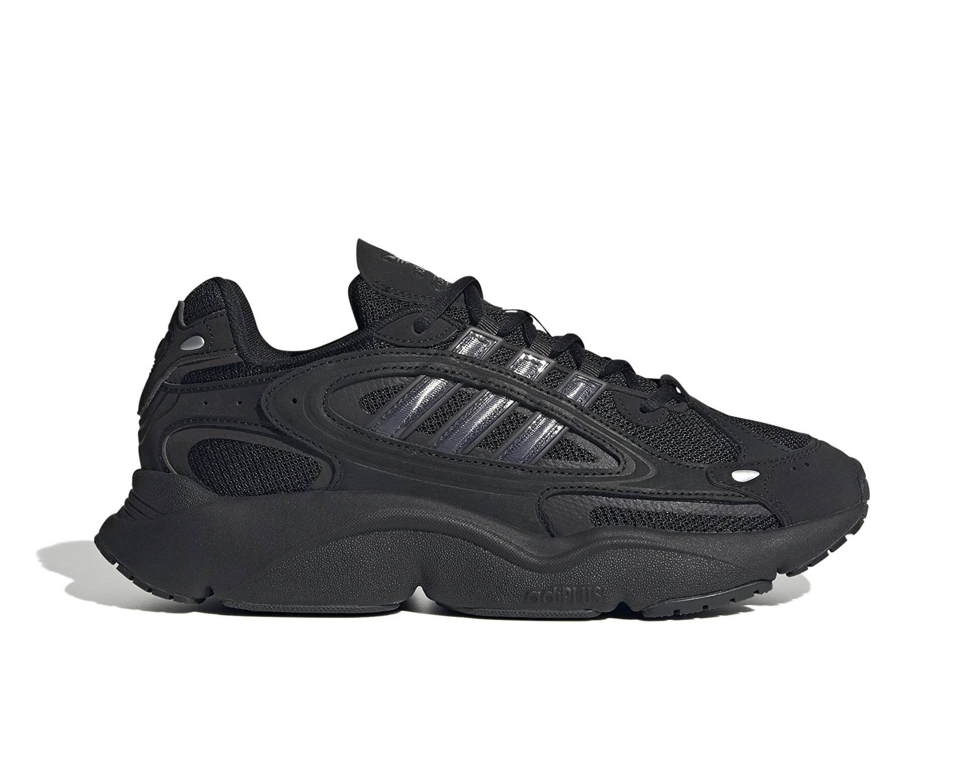 کفش های روزانه Adidas Ozmillen