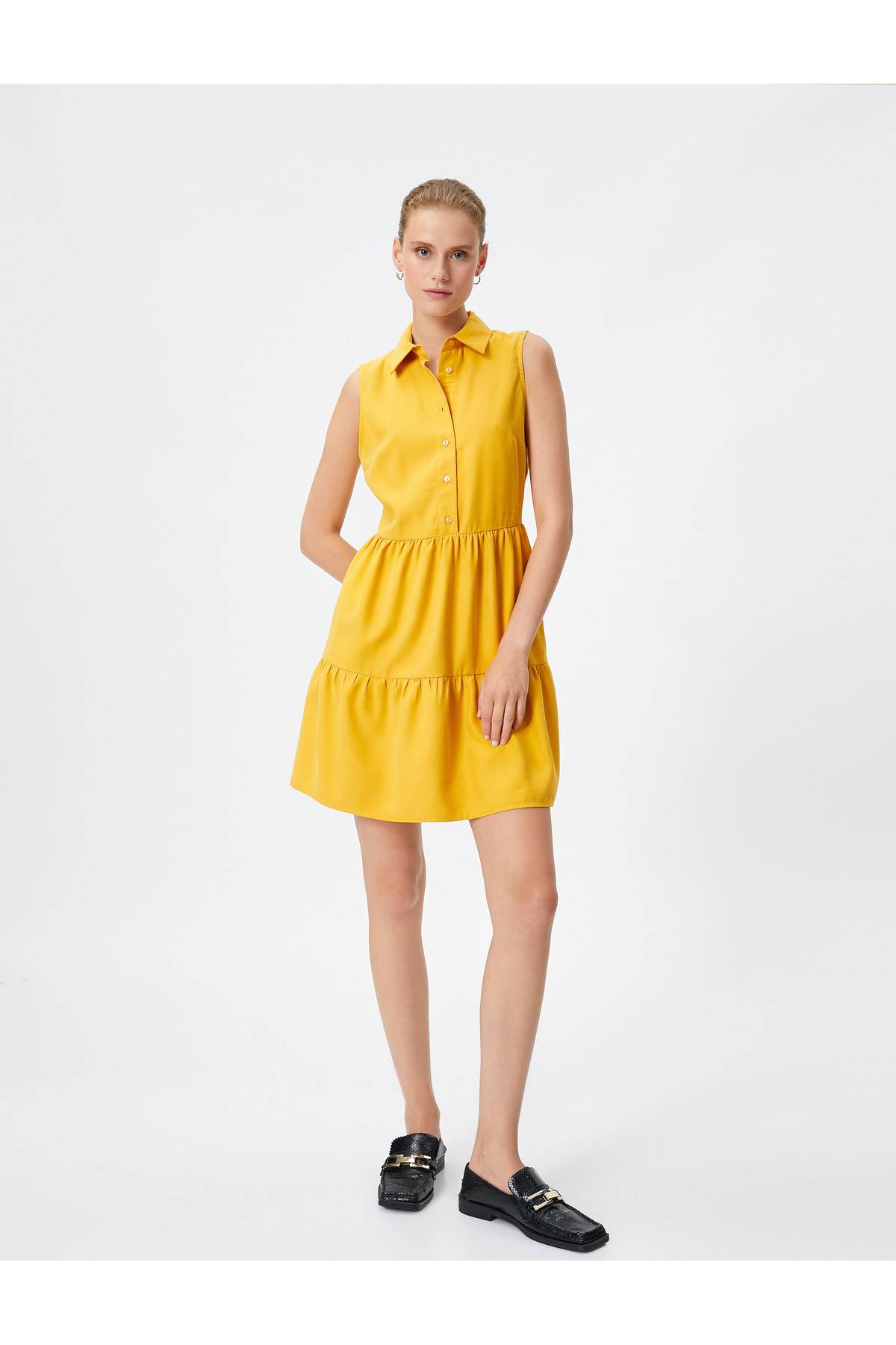 پیراهن پیراهن دکمه دار بدون آستین با بافت ابریشمی