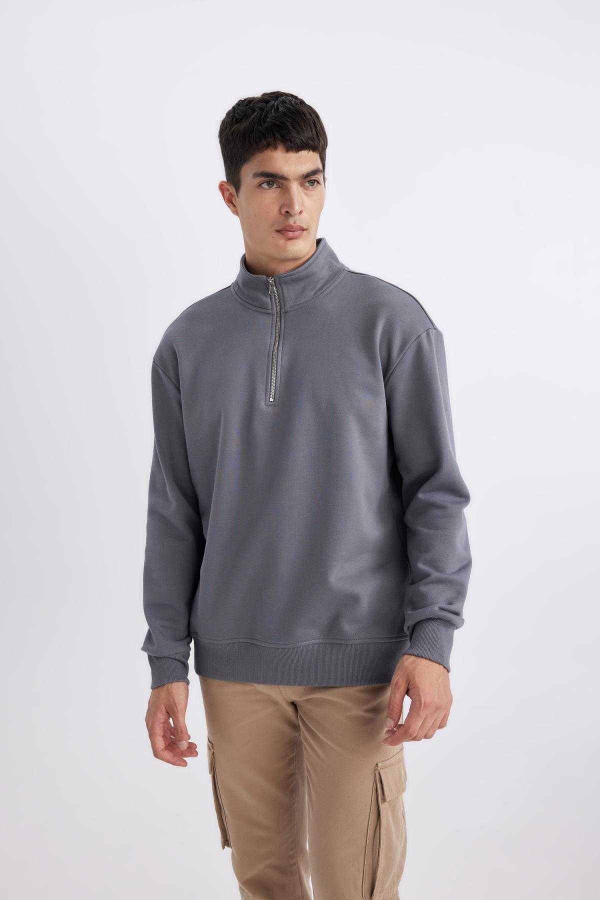 سویشرت یقه ای با تناسب راحتی