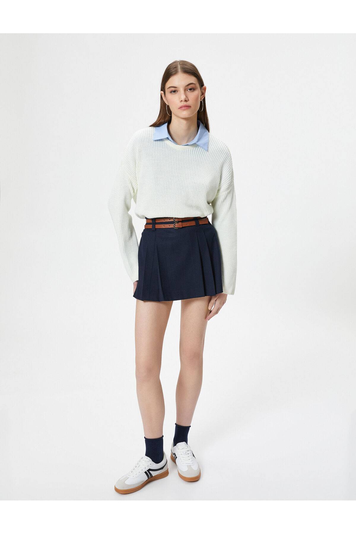 یقه آستین بلند ژاکت بافتنی پایه