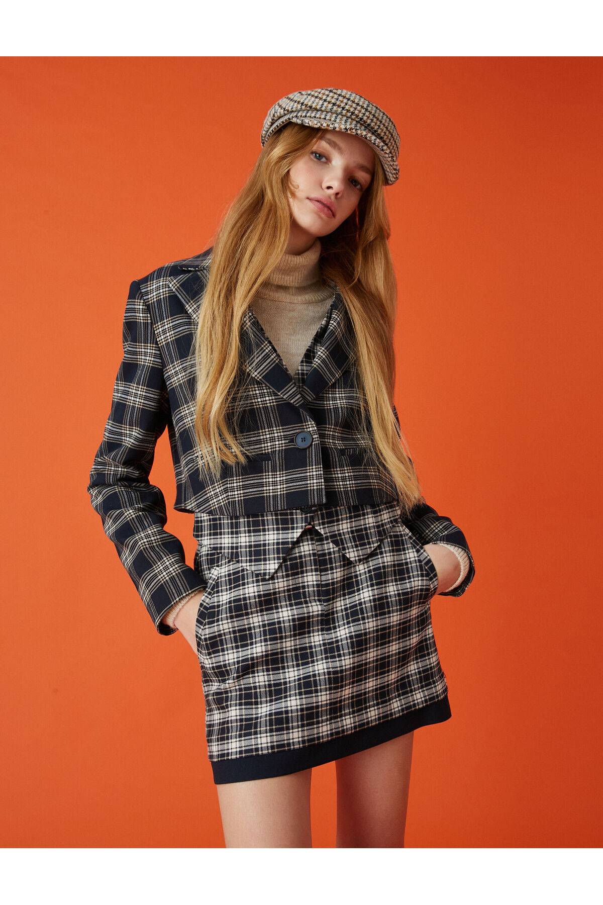 کت تک دکمه ای کراپ بلیزر با جزئیات جیبی