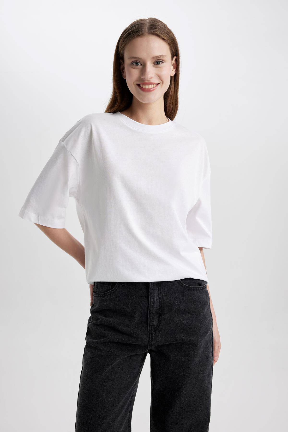 تیشرت آستین کوتاه با یقه فیت سایز بزرگ