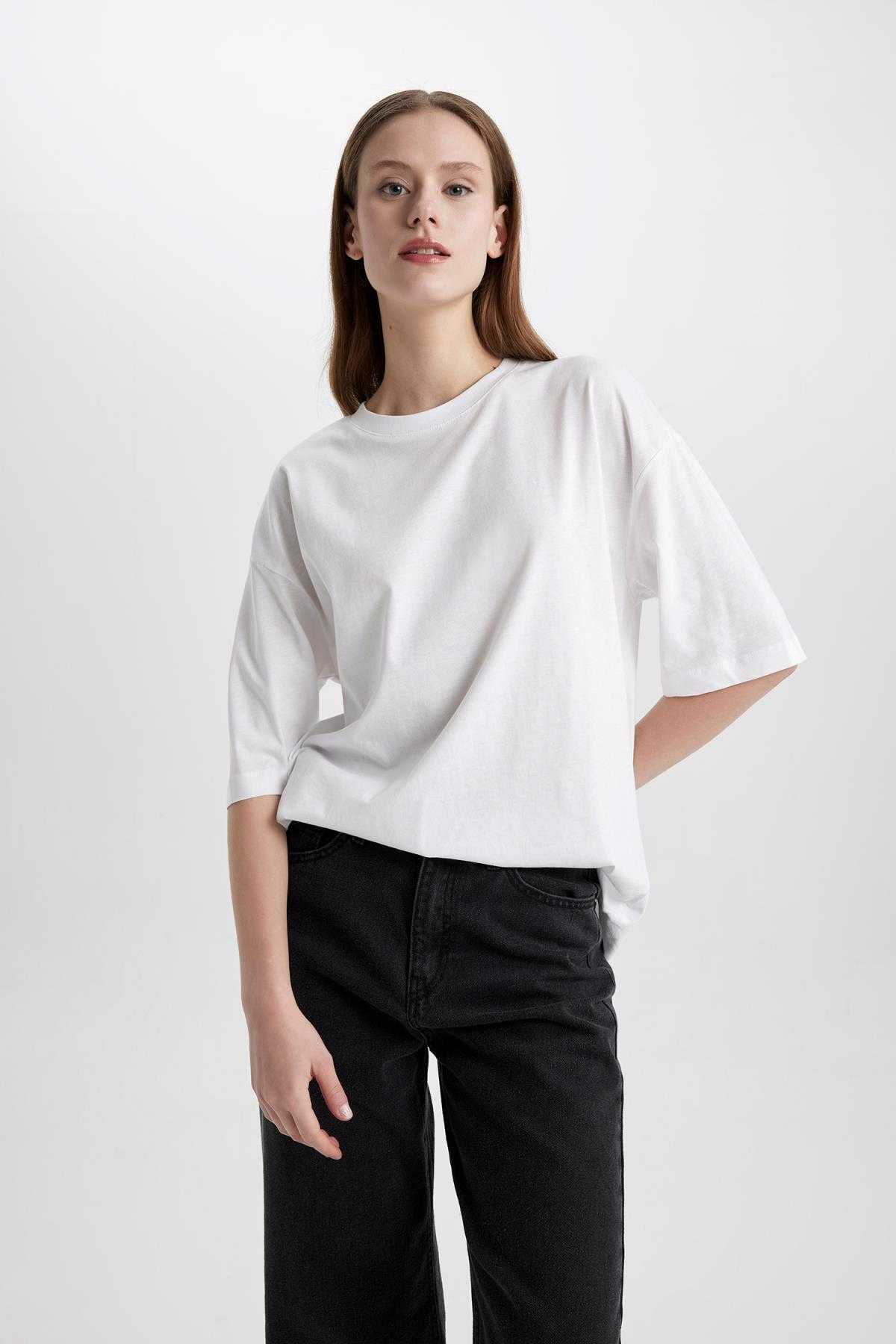 تیشرت آستین کوتاه با یقه فیت سایز بزرگ