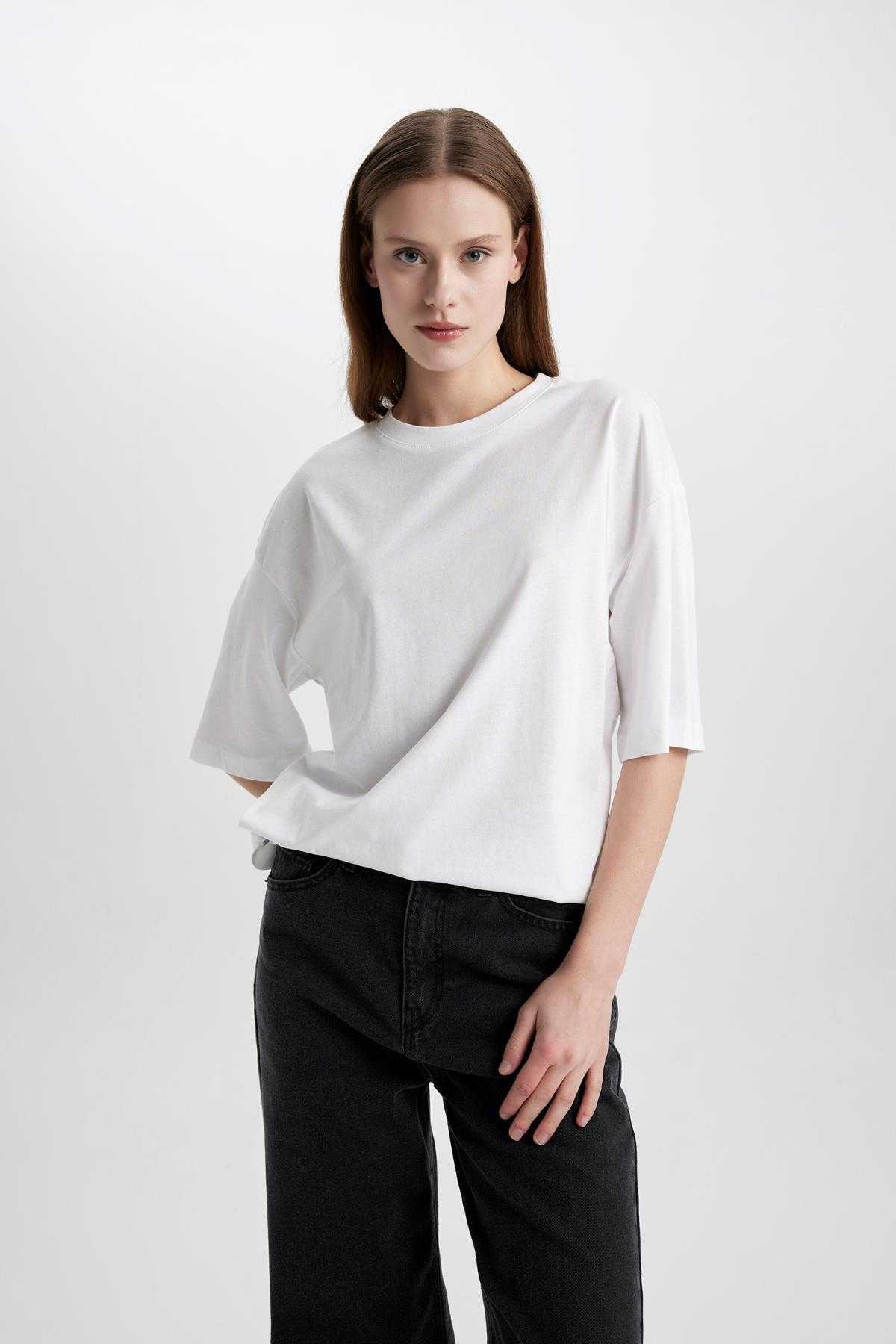 تیشرت آستین کوتاه با یقه فیت سایز بزرگ