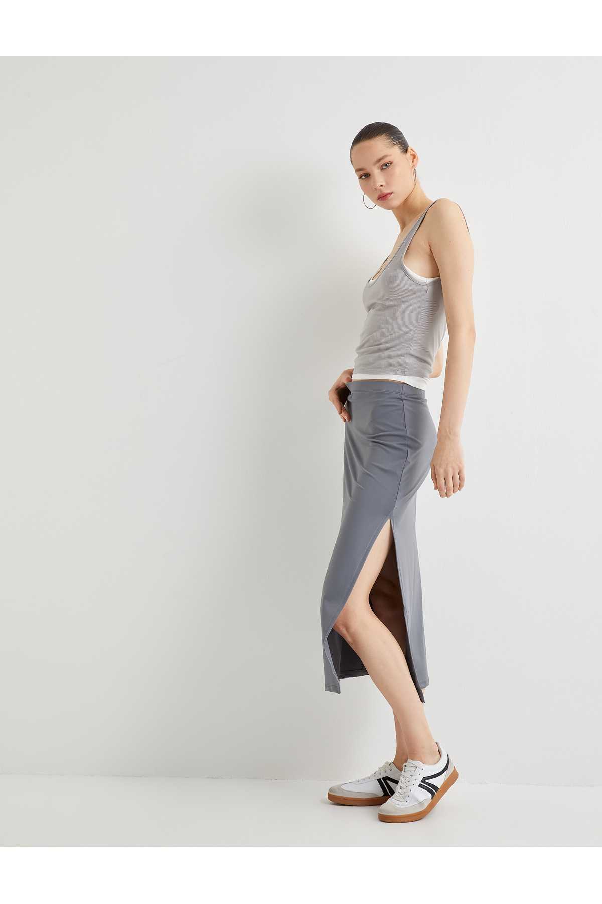 دامن مداد میدی با جزئیات کمر استاندارد