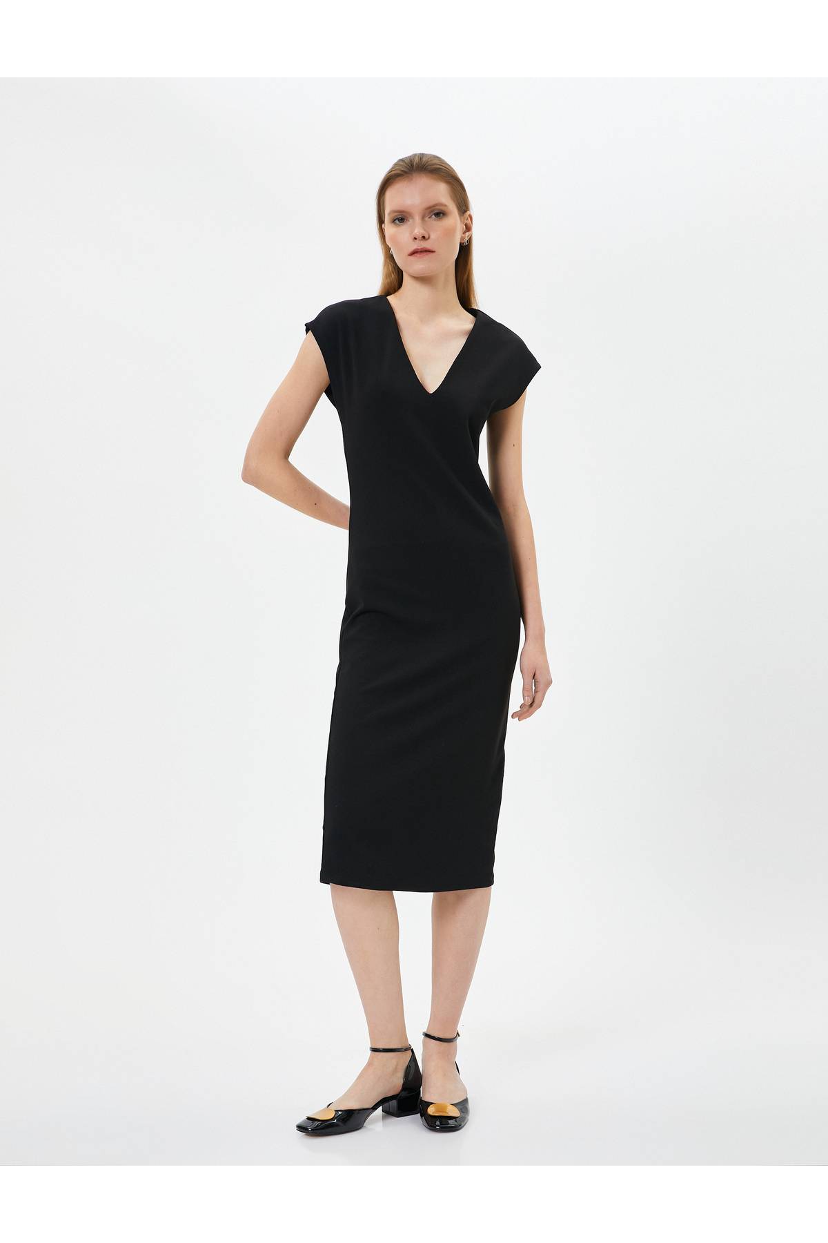 لباس میدی با یقه V با آستین کوتاه جزئیات چاک دار