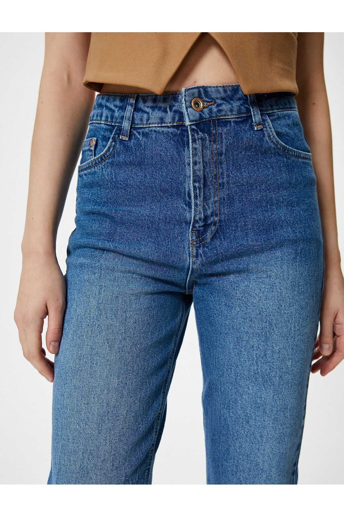 Mom Fit Jeans Relaxed Cut Light Slim Leg - Mom Jean