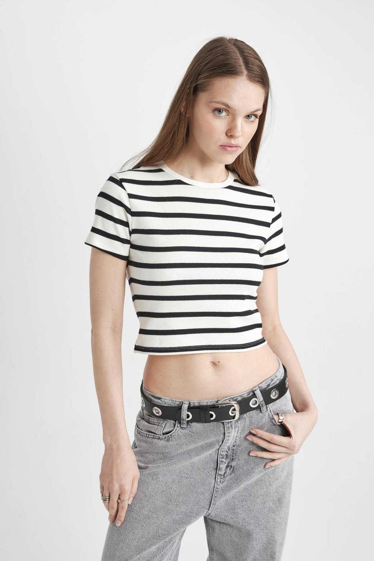 تیشرت آستین کوتاه راه راه باحال