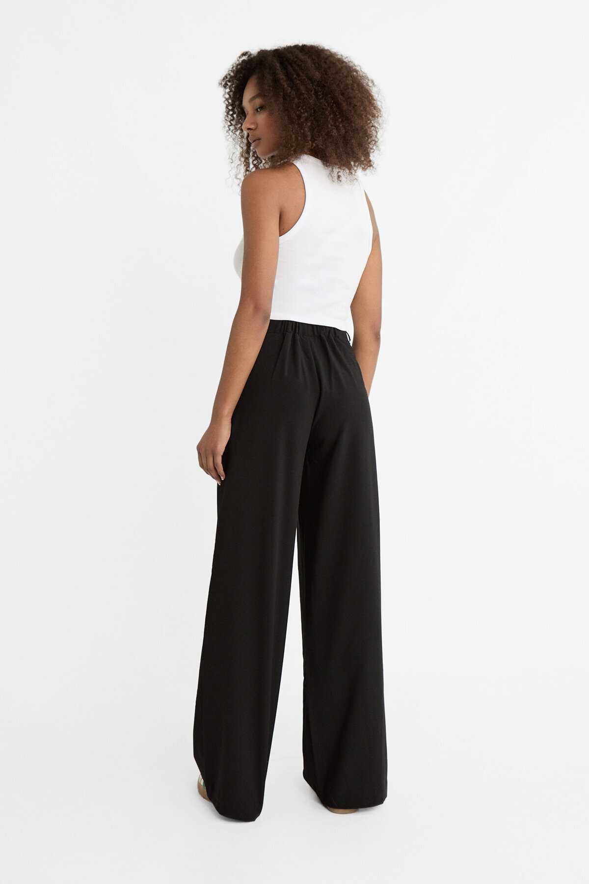 شلوار گشاد با جزئیات سگک هوشمند