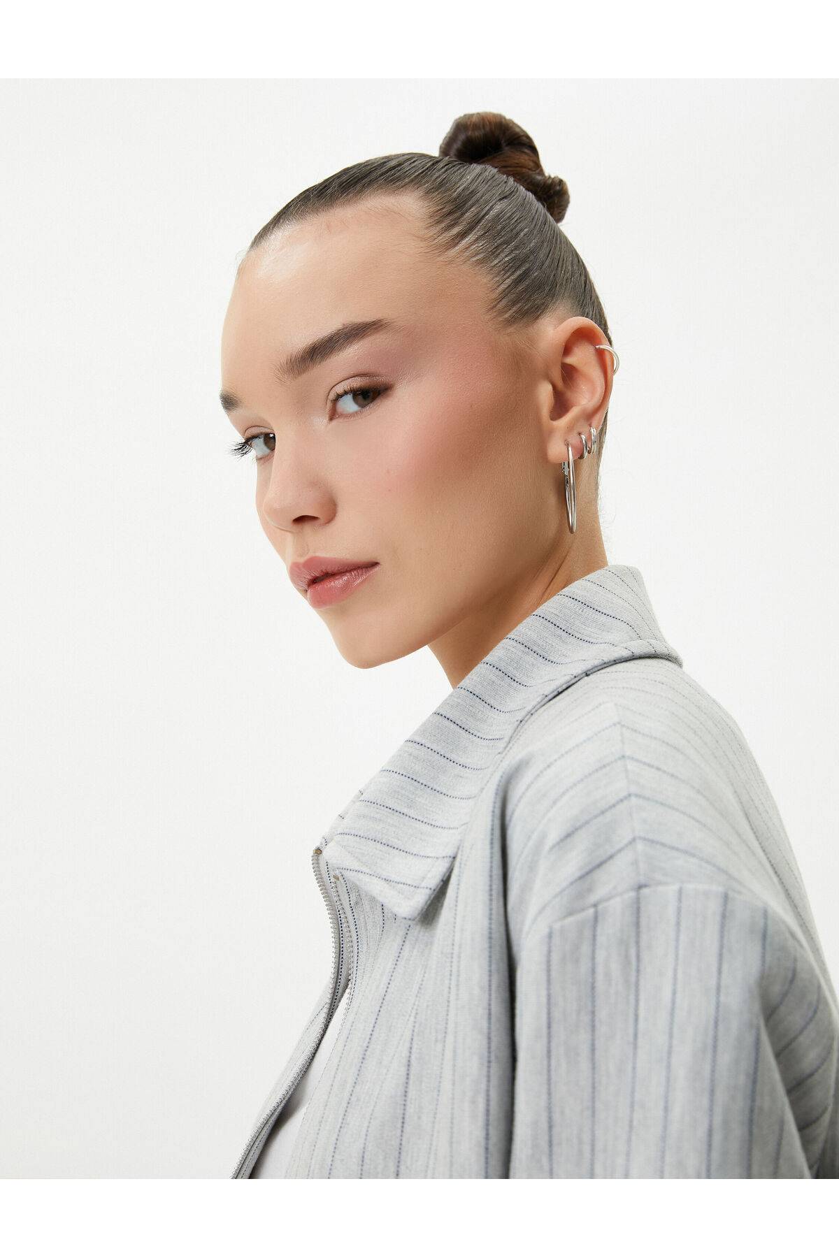 پیراهن زیپ دار بمب افکن با جیب یقه ای مناسب