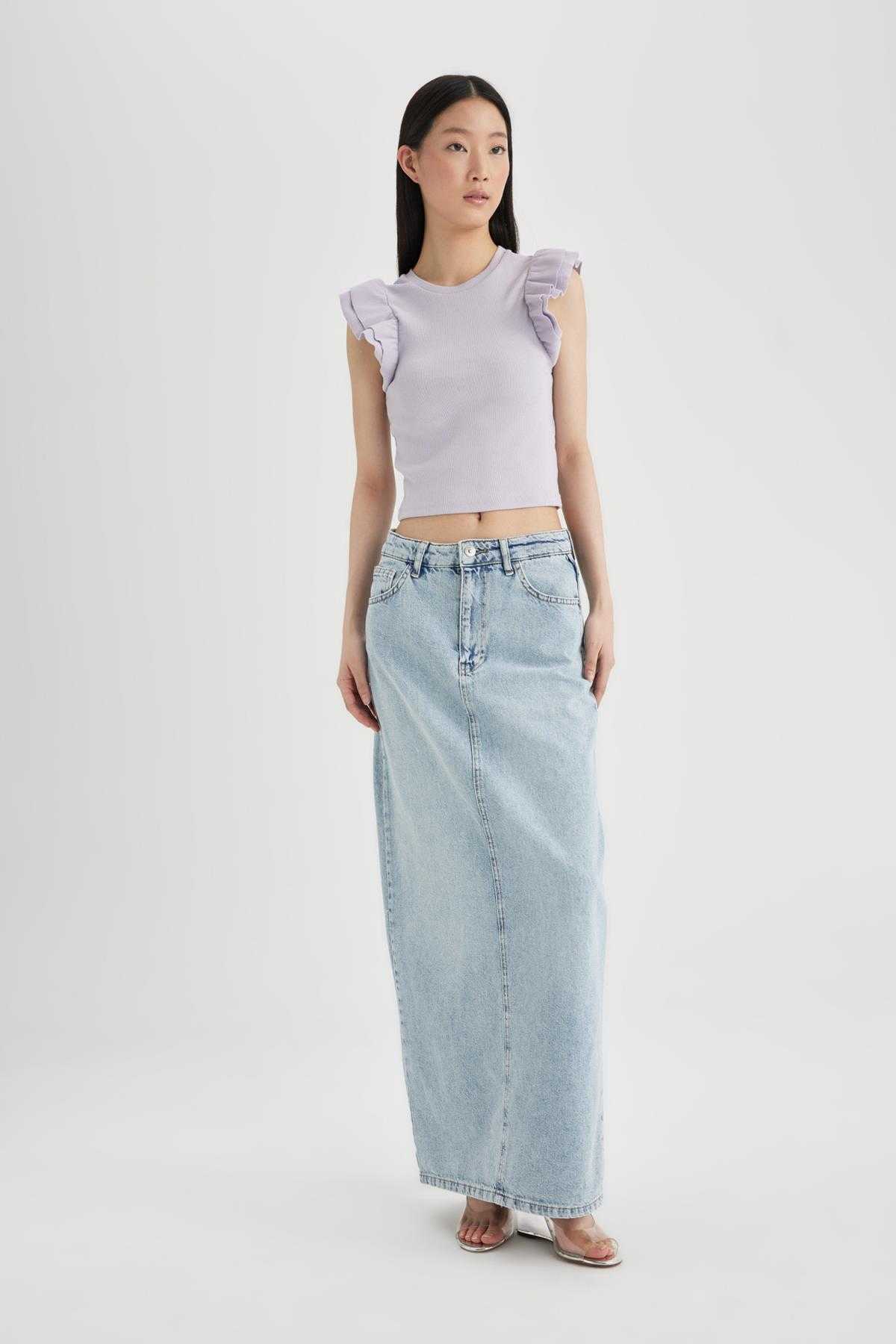 تیشرت آستین کوتاه یقه اسلیم فیت