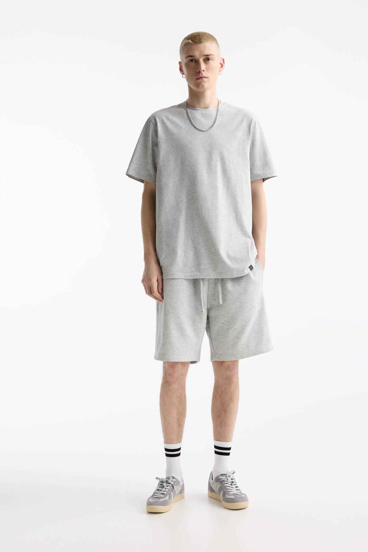 بسته بندی پایه برمودا و تیشرت