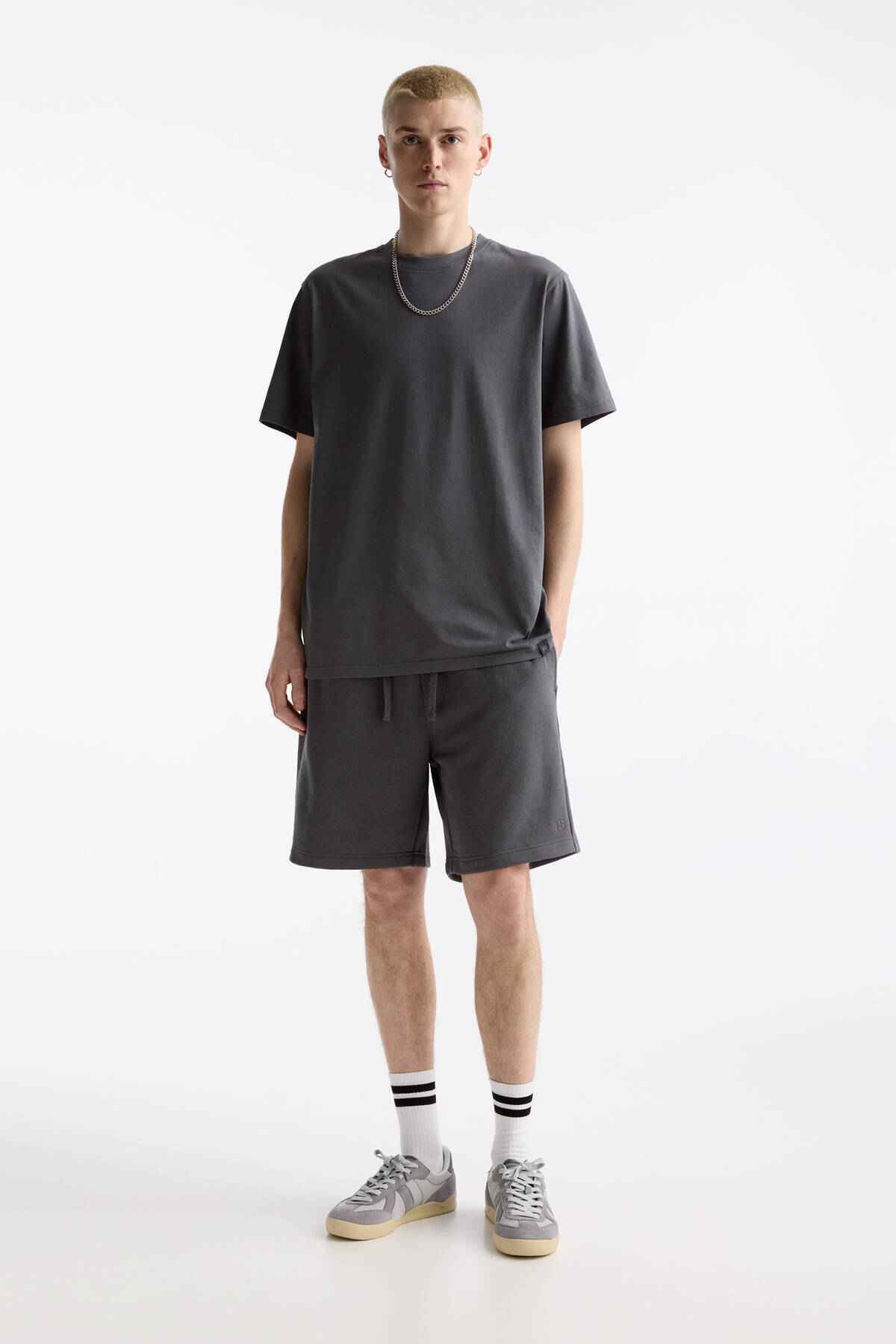 بسته بندی پایه برمودا و تیشرت