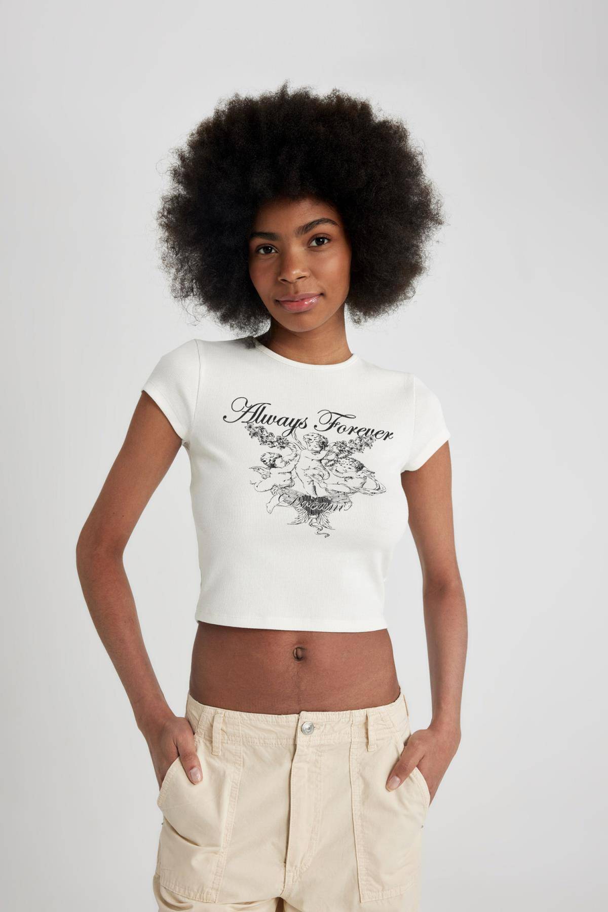 تیشرت آستین کوتاه چاپ شده با یقه خدمه