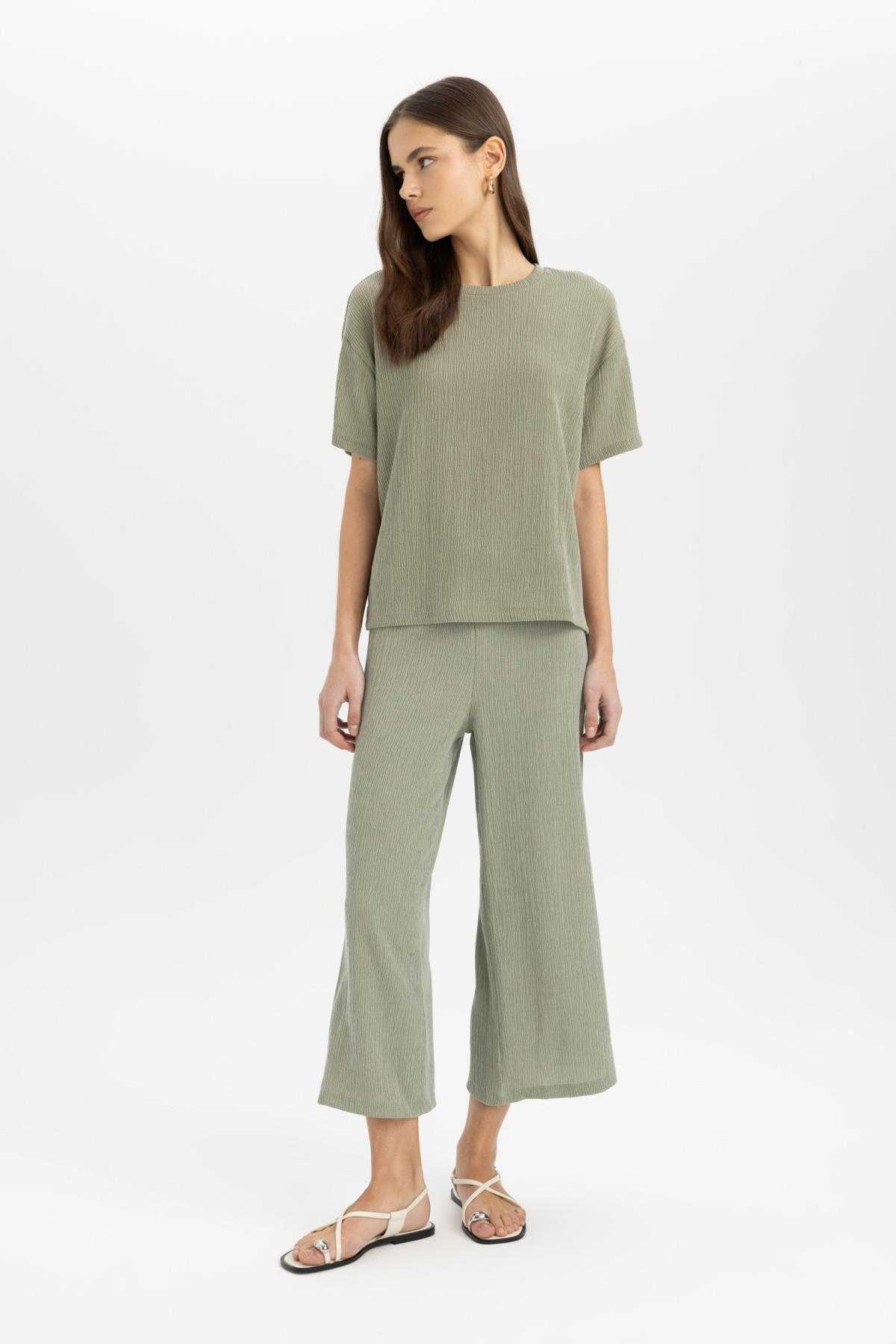 شلوار میدی چروکدار کمر صاف با ساق گشاد