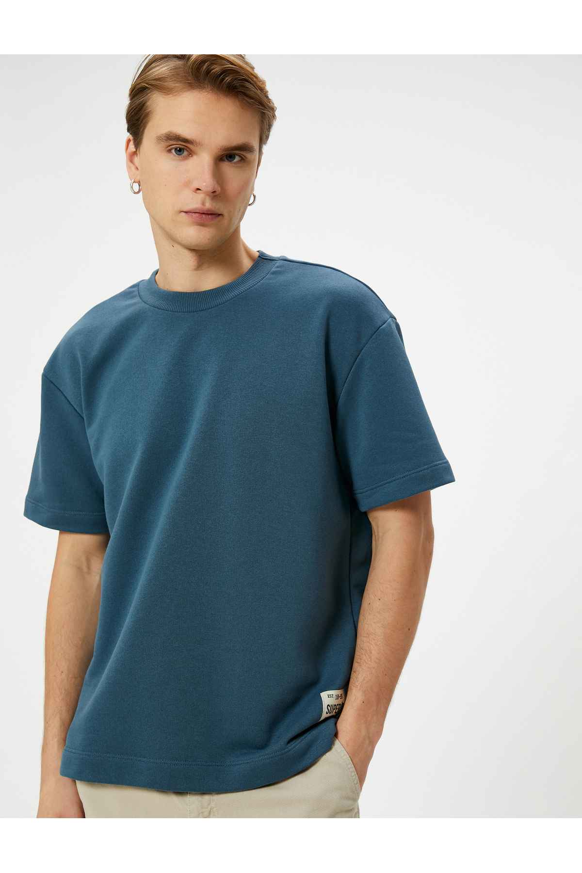 تیشرت پایه آستین کوتاه یقه خدمه