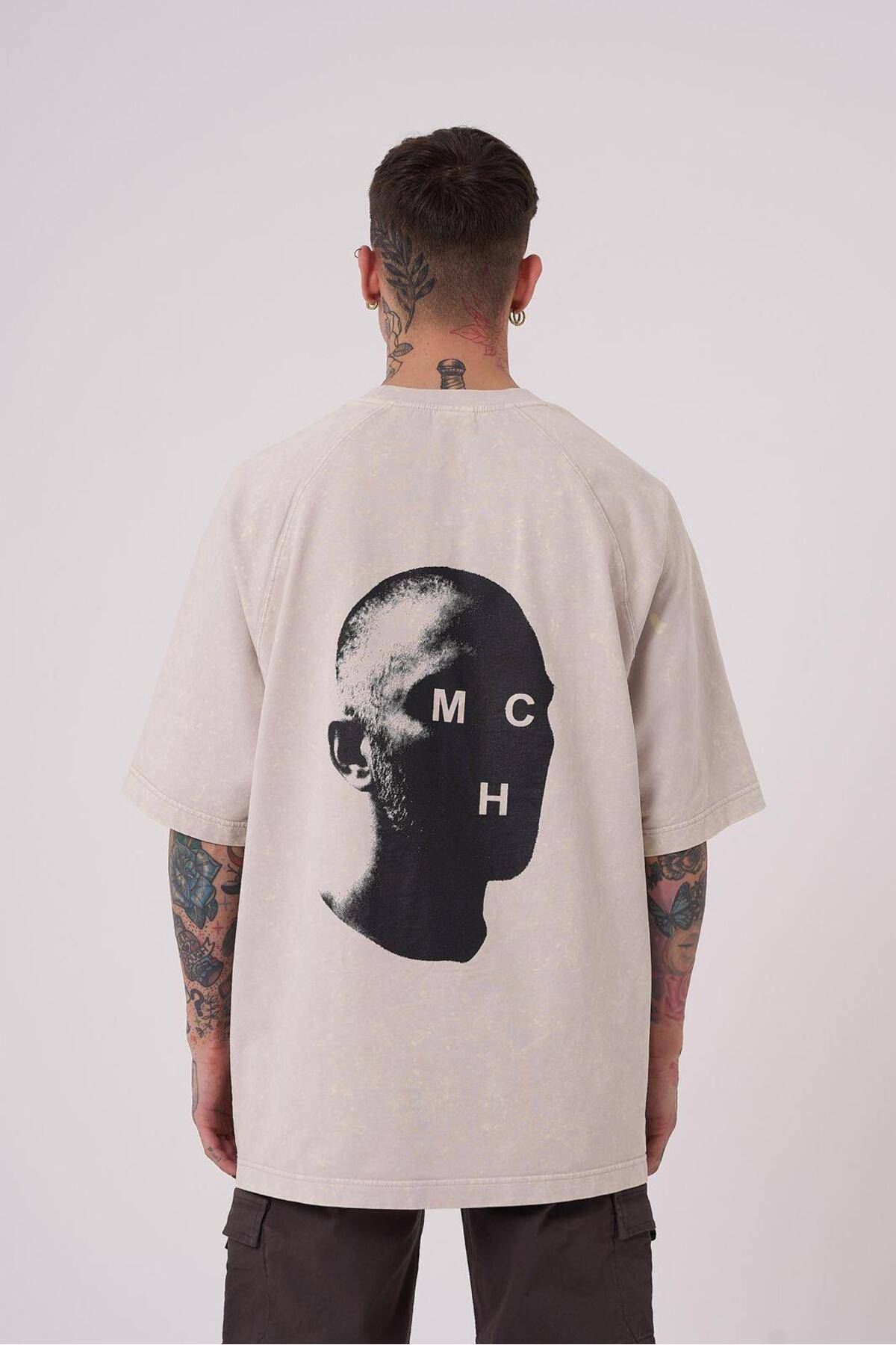 تیشرت مردانه بی اورجینال با چاپ شسته بزرگ سایز خالدار