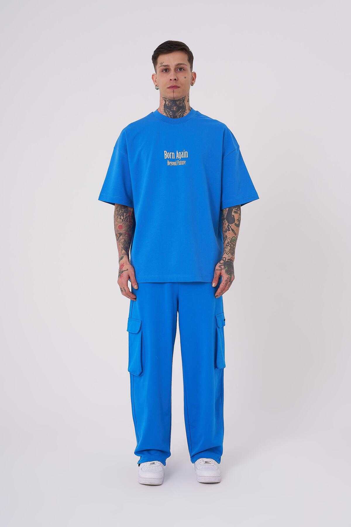 تیشرت مردانه خاکستری با چاپ فراتر از آینده