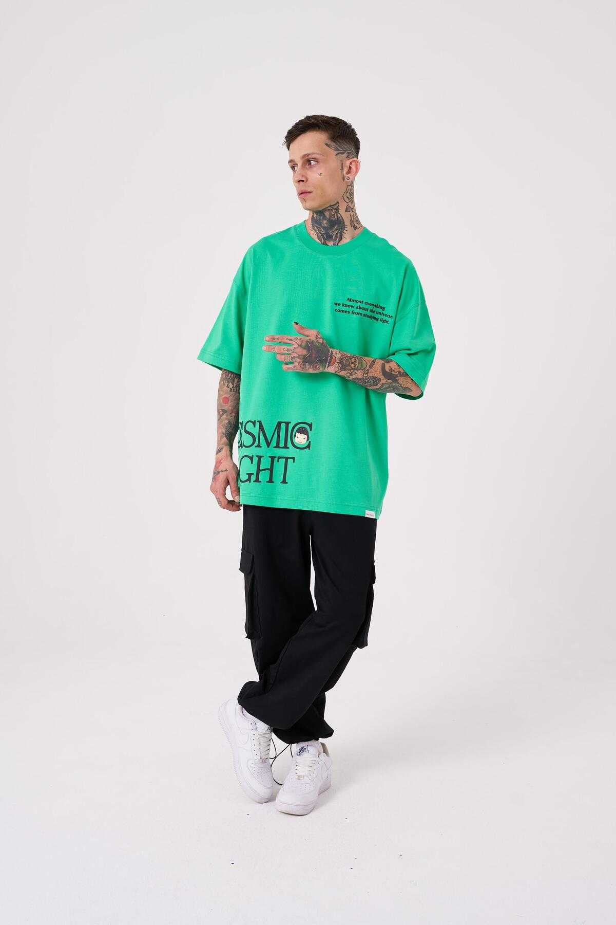 تیشرت مردانه کازمیک لایت چاپ شده به رنگ سبز روشن