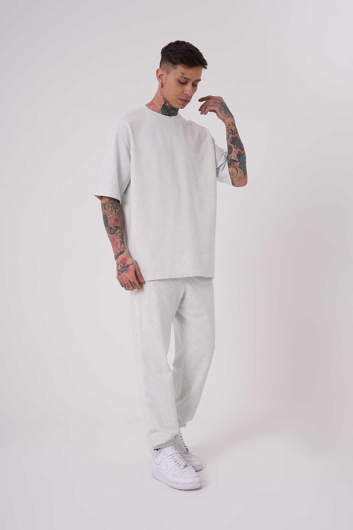 تیشرت مردانه لاکچری شسته شده پایه اور سایز خالدار خاکستری