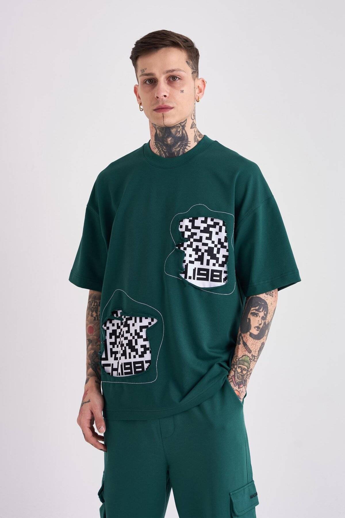 تیشرت مردانه Dama Patch Oversize Ecru