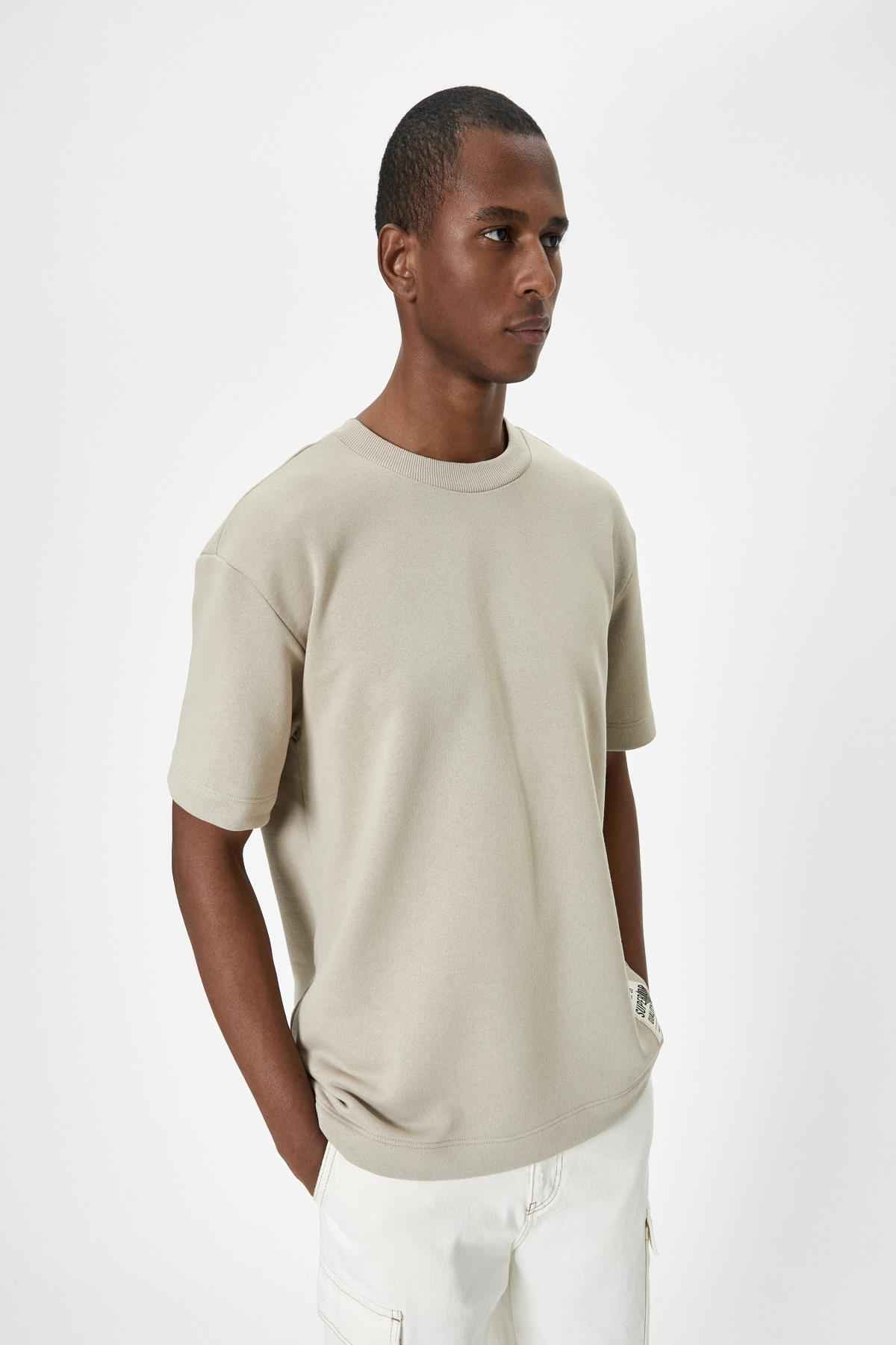 تیشرت پایه آستین کوتاه یقه خدمه