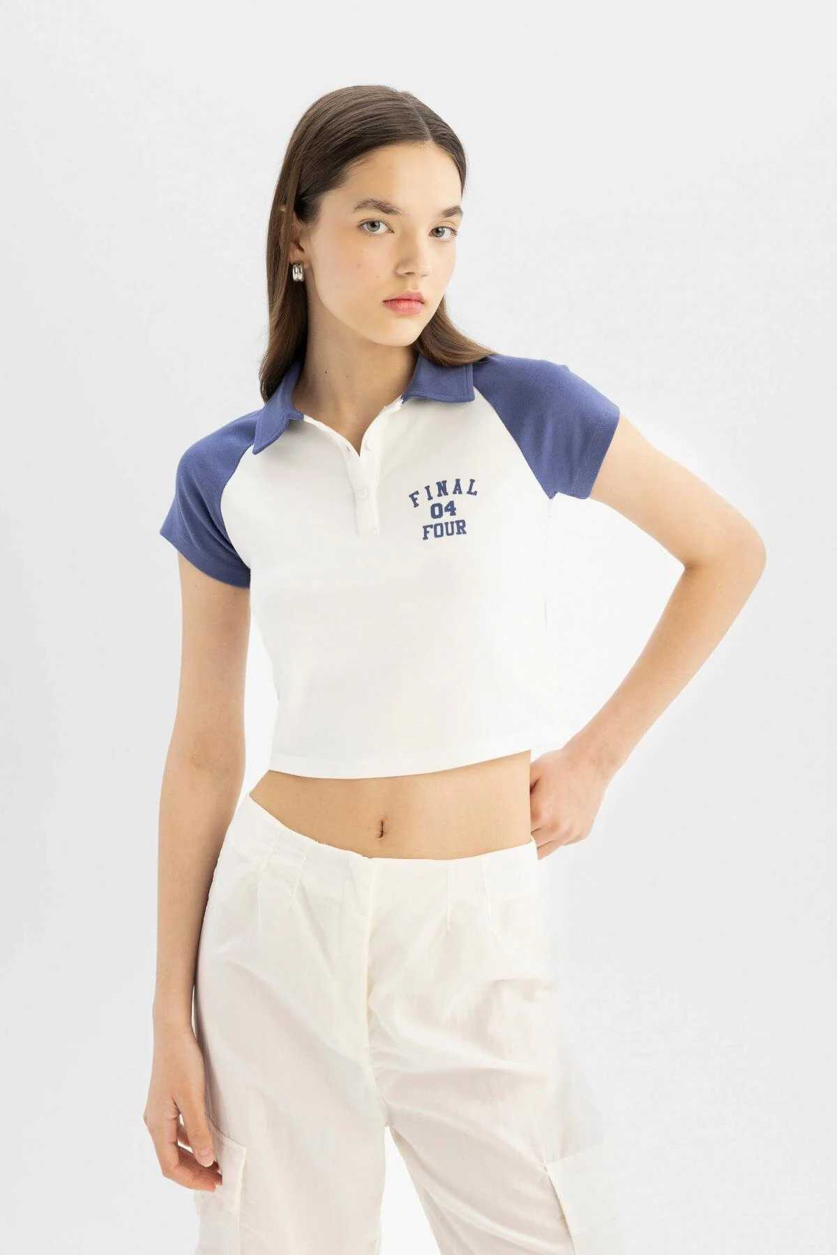 تیشرت آستین کوتاه طرح دار با شعار