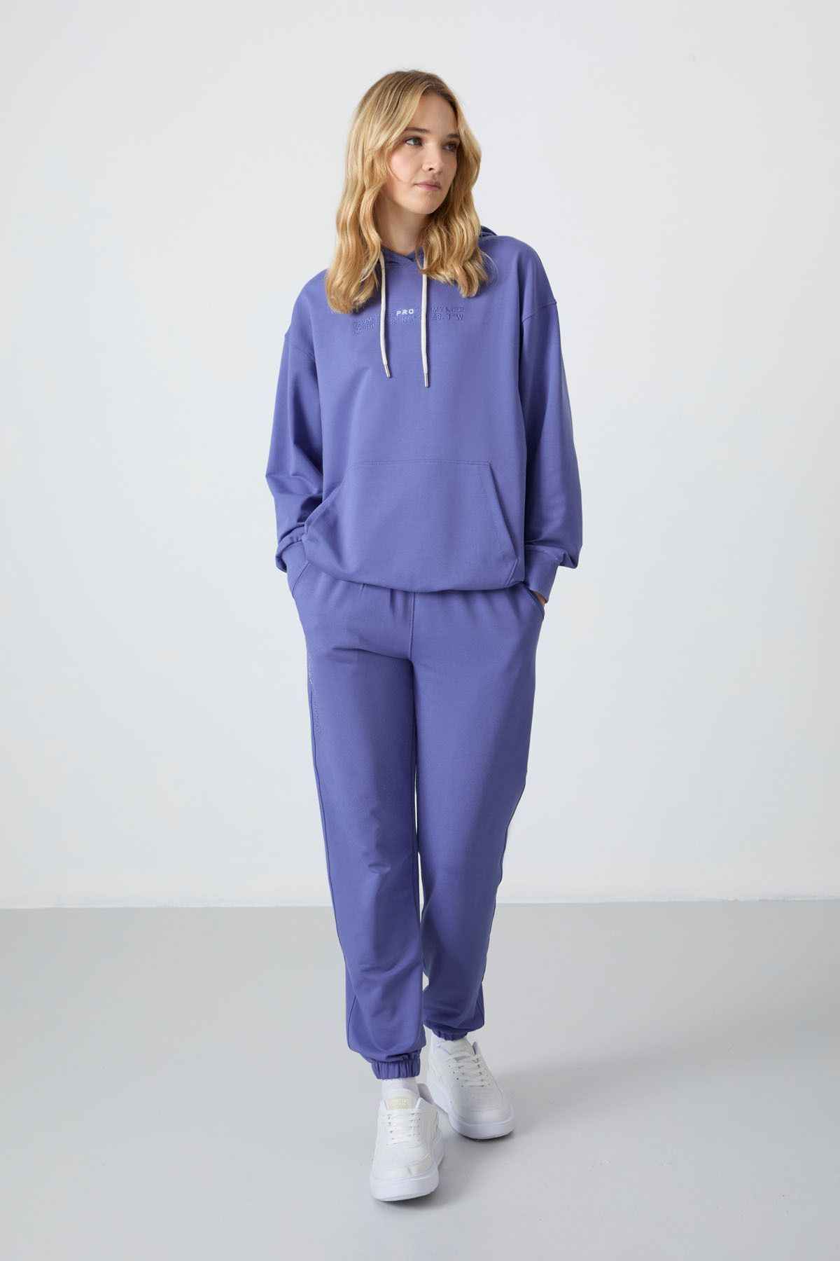 کت و شلوار ورزشی کانگورویی جیبی زنانه کلاهدار بژ - 95288