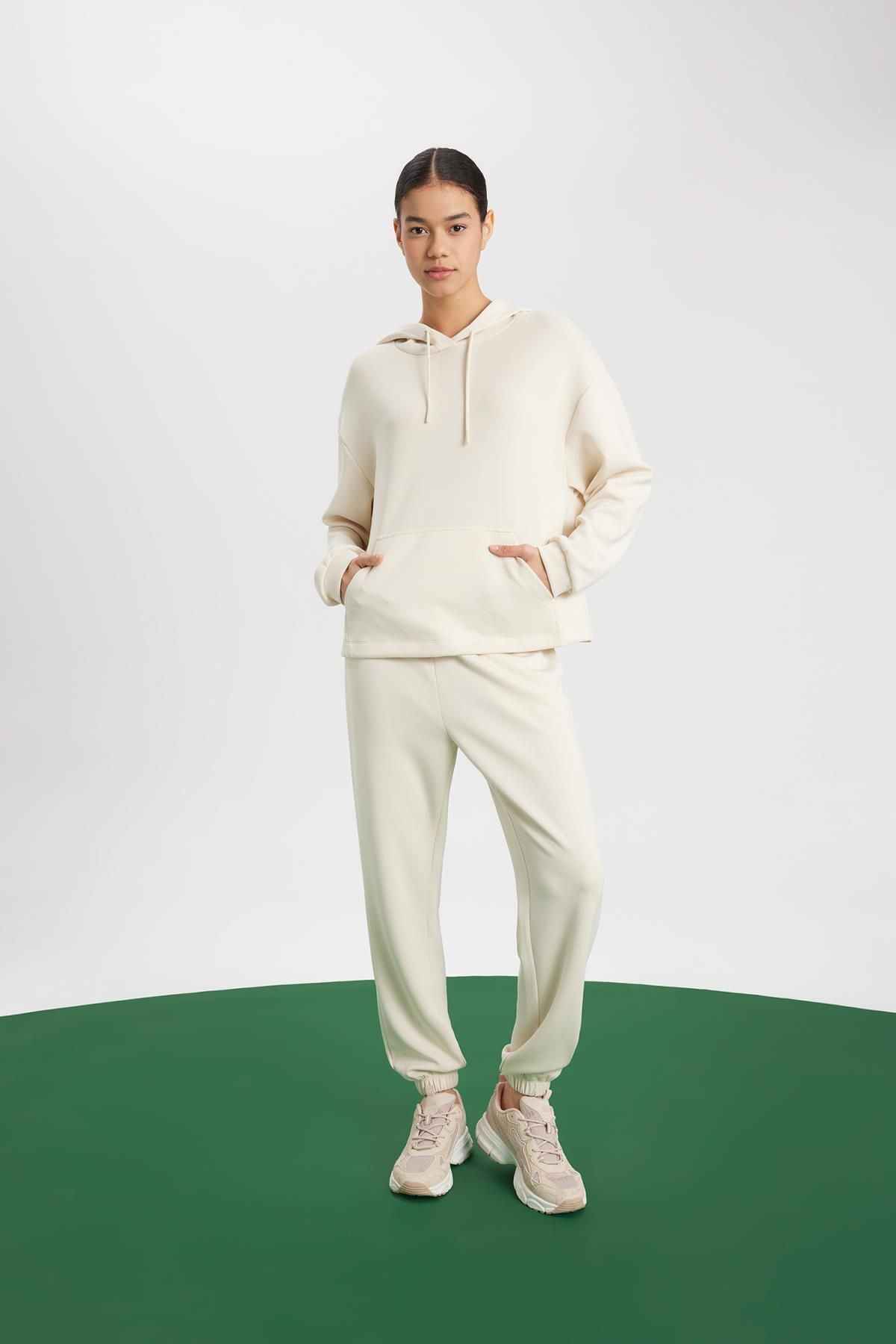 شلوار گرمکن دو جیبی ممتاز Fit Standard Fit B1794ax24sp