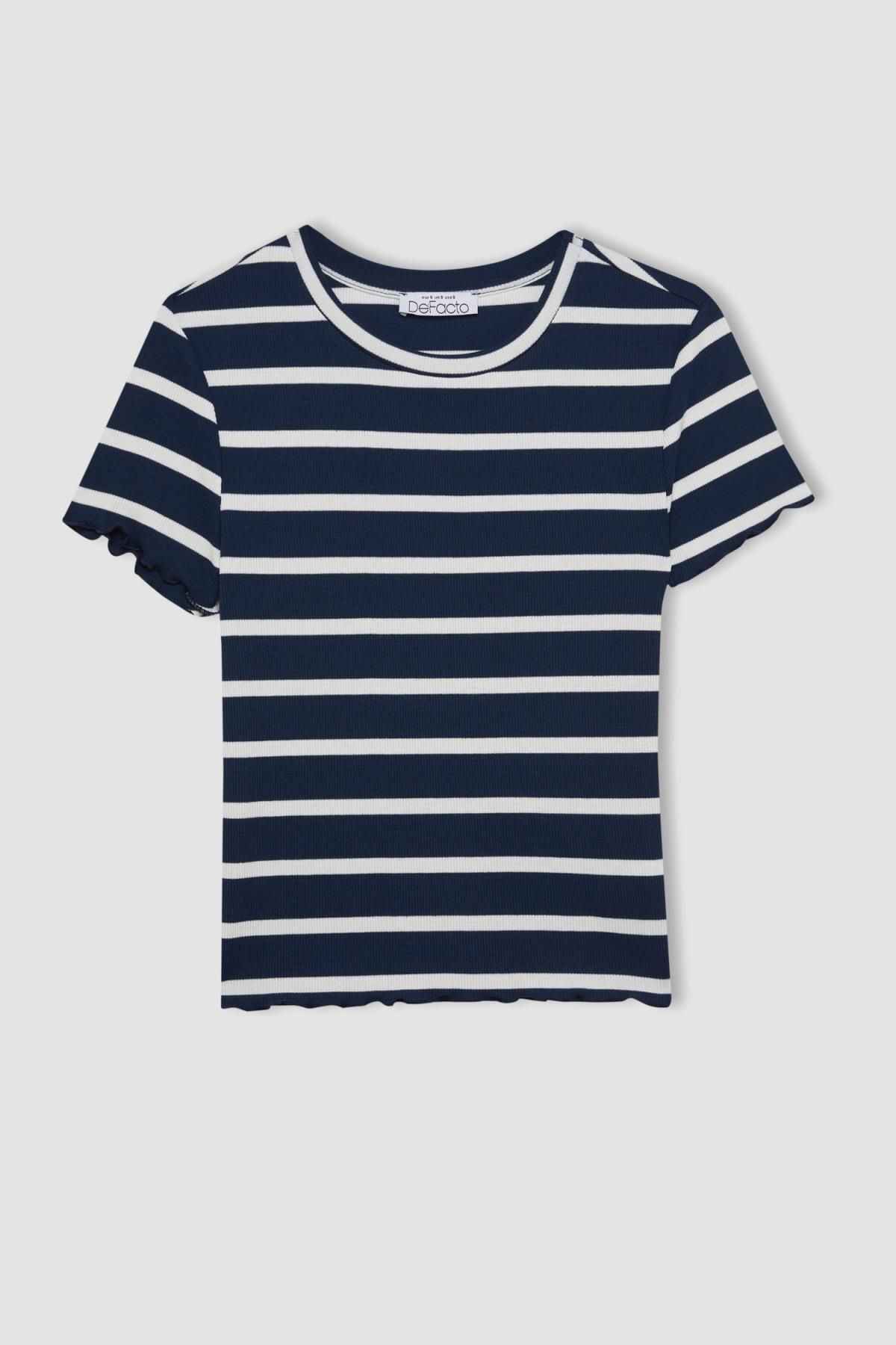 تیشرت آستین کوتاه راه راه یقه خدمه