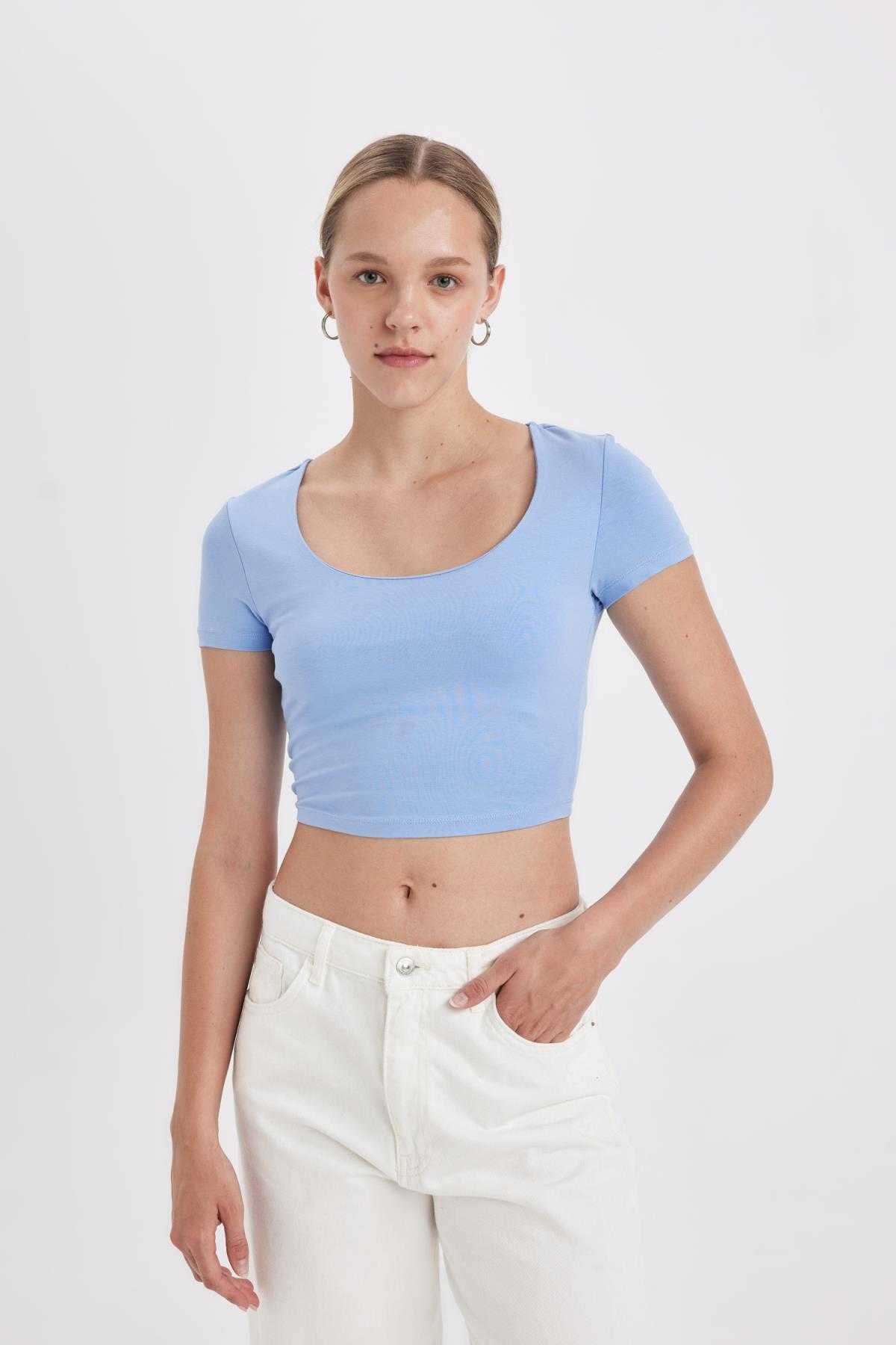 تیشرت آستین کوتاه یقه U