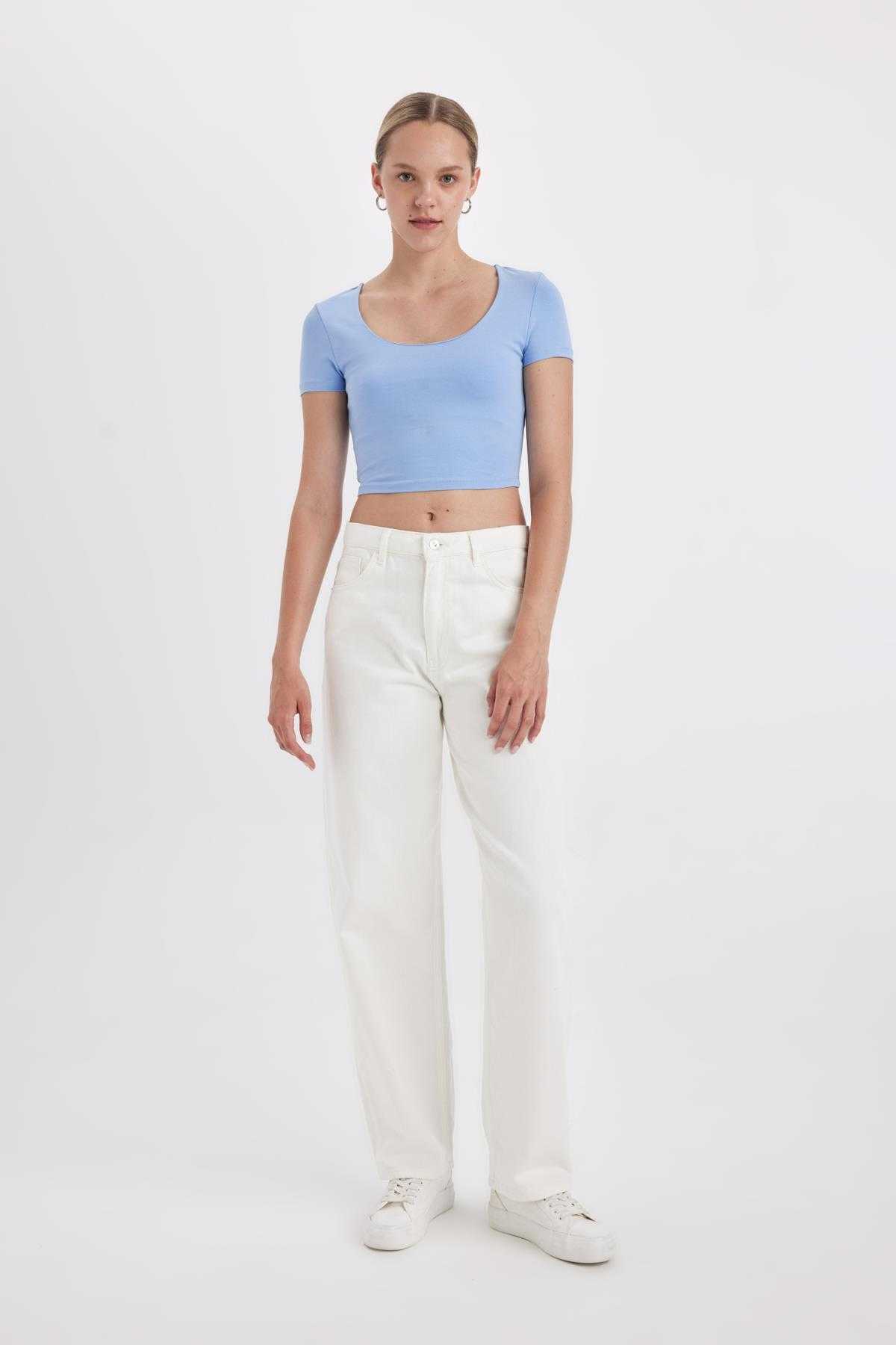 تیشرت آستین کوتاه یقه U