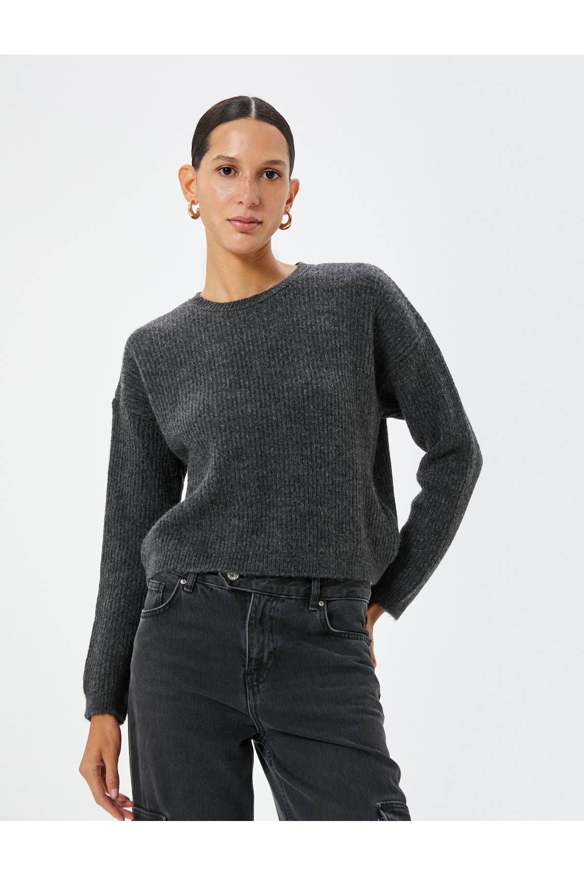 یقه آستین بلند ژاکت بافتنی پایه