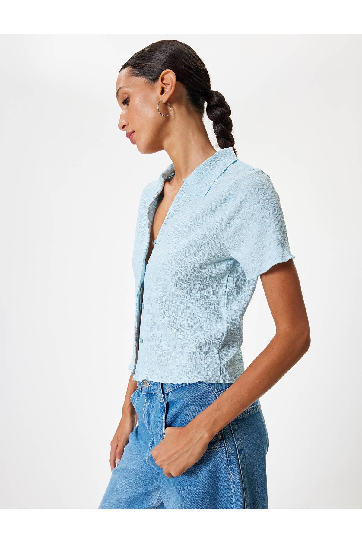 یقه پیراهن بلوز بسته بندی آستین کوتاه دکمه دار