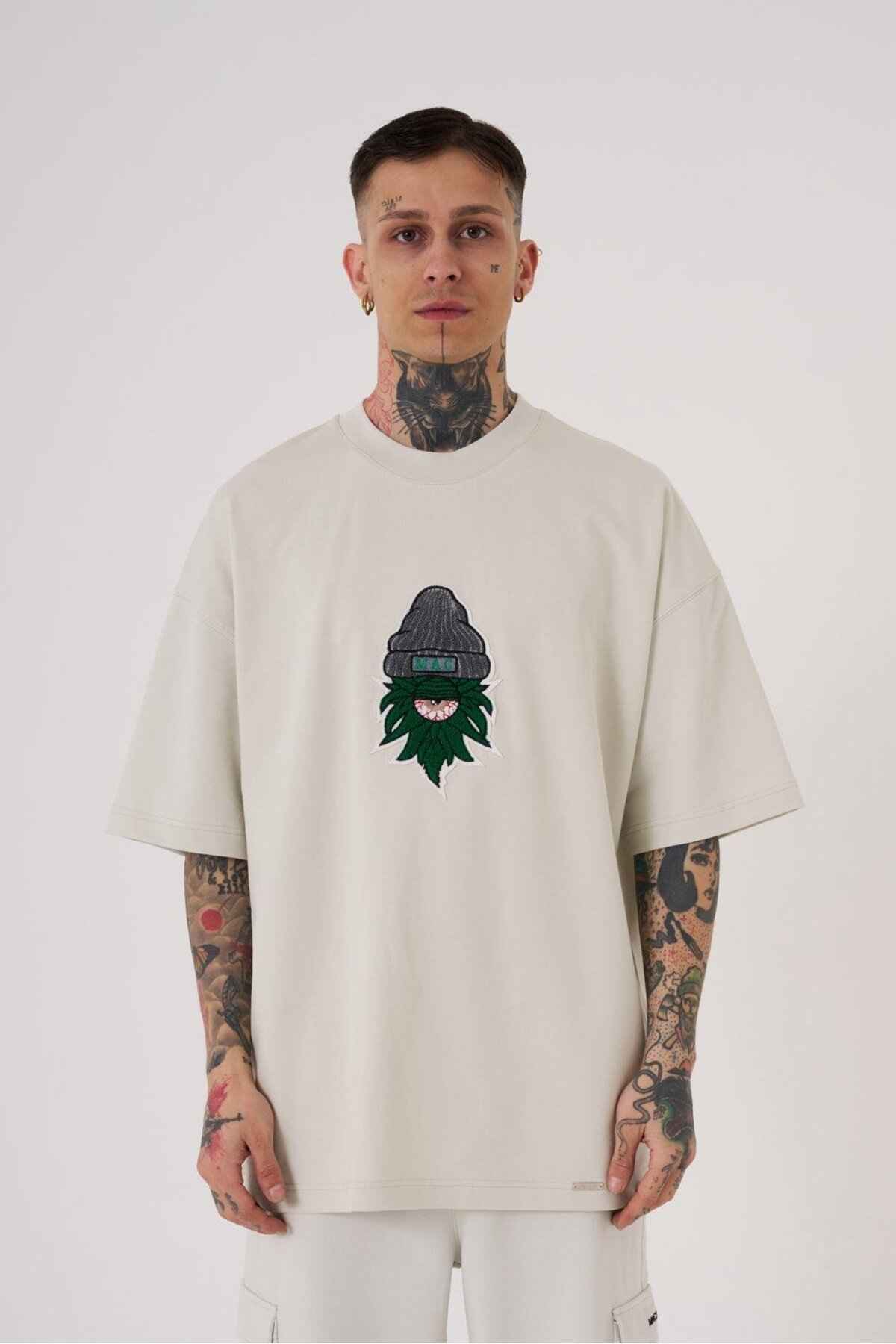 تیشرت اکرو سایز اورسایز دوزی چشم برگی مردانه