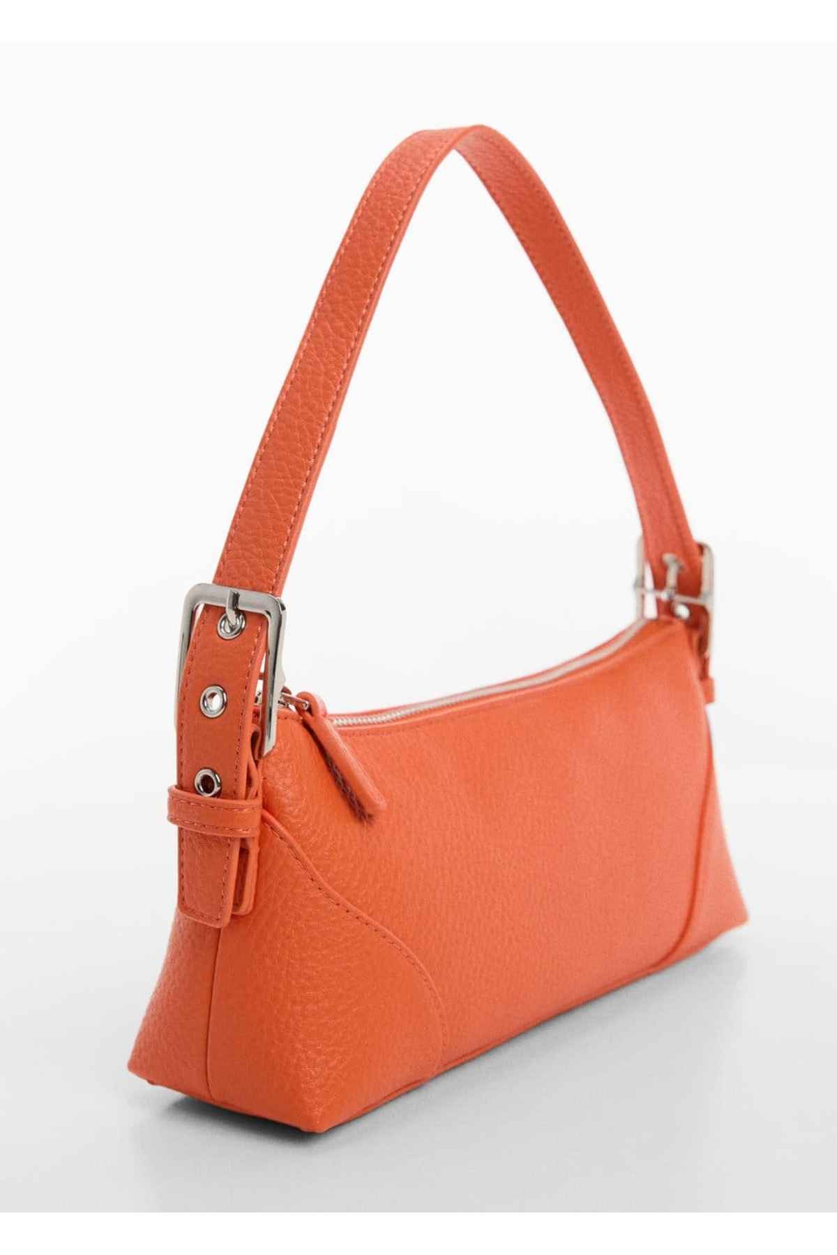 کیف شانه با جزئیات سگک