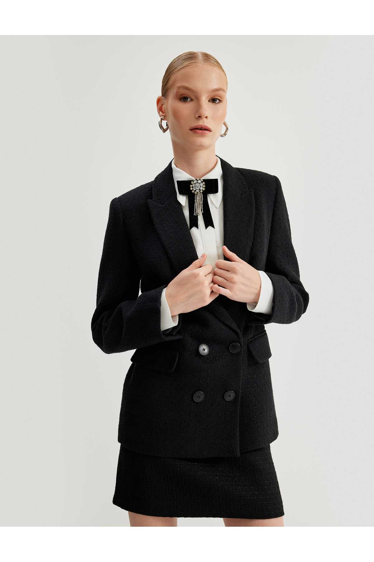 کت کت دو سینه یقه معکوس با قد باریک و باریک