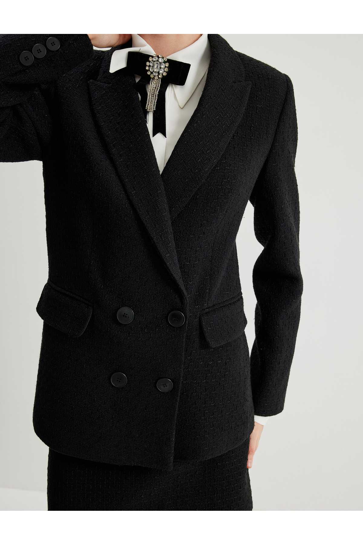 کت کت دو سینه یقه معکوس با قد باریک و باریک