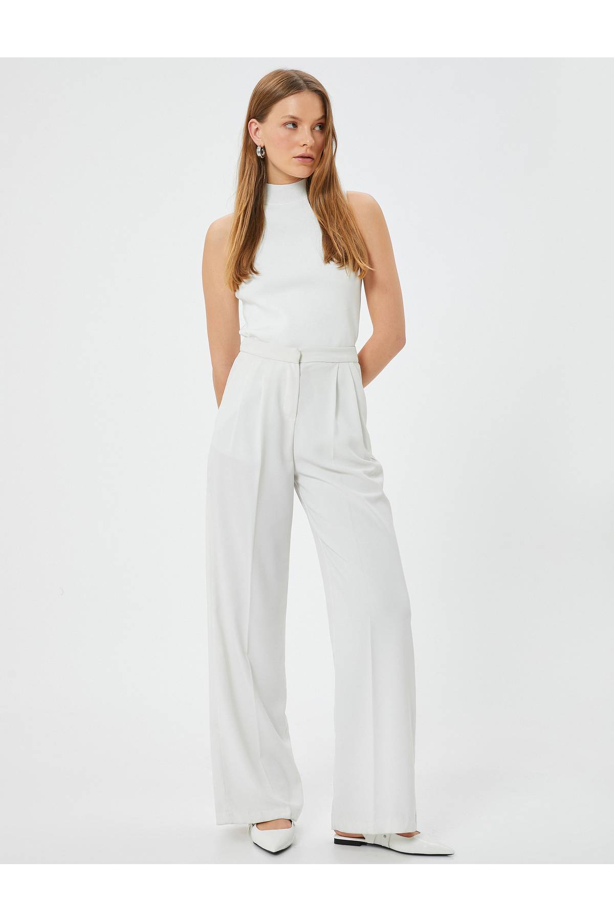 تاپ بدون آستین یقه یقه بافتنی