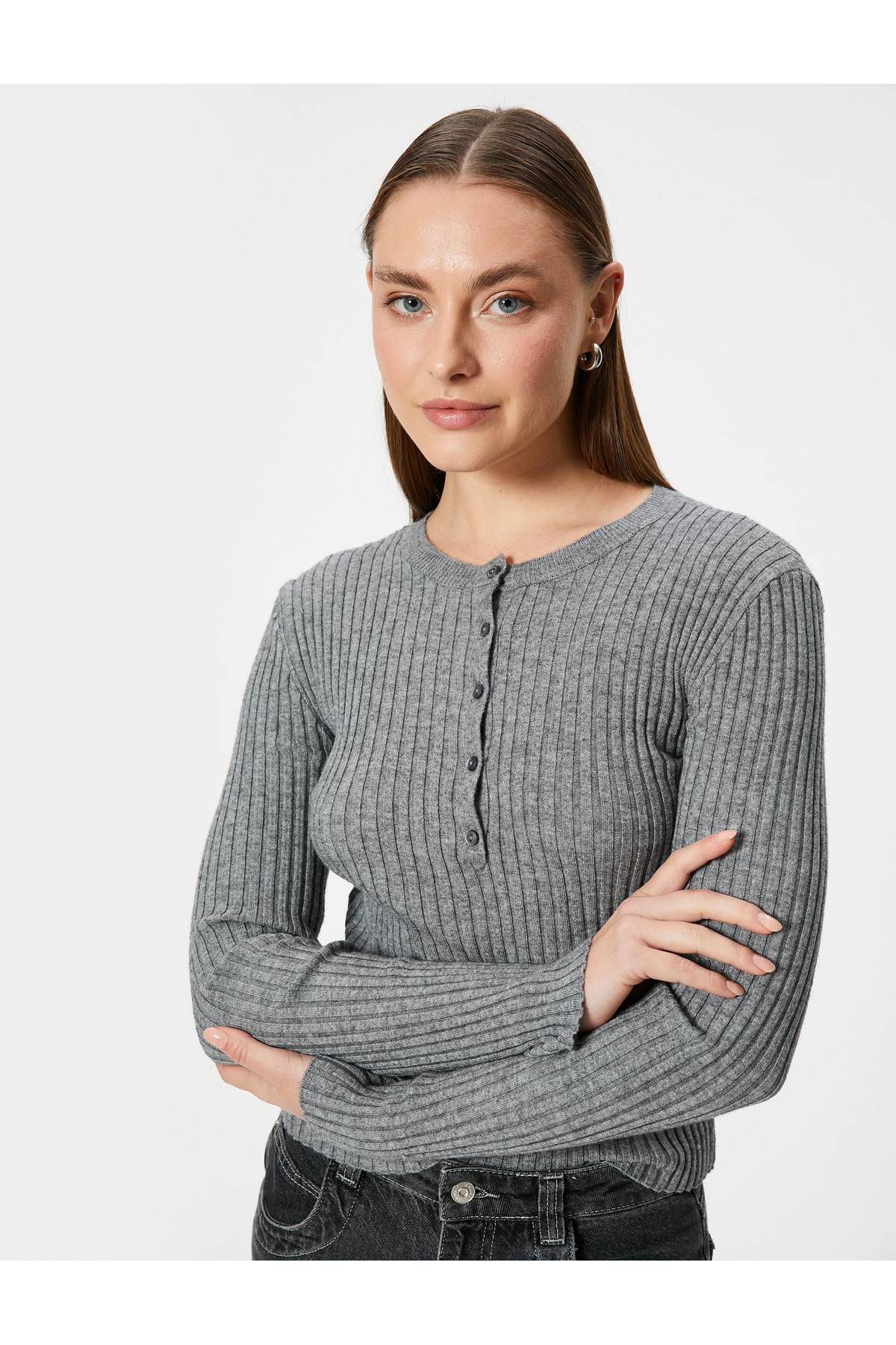 ژاکت بافتنی نیم دکمه یقه کامل آستین بلند