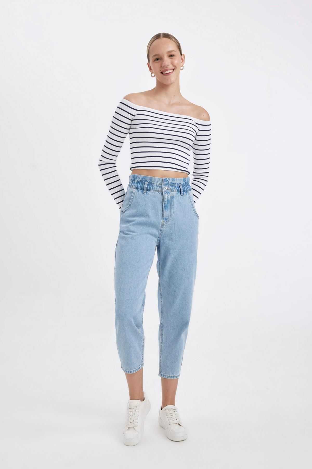 کیسه کاغذی با کمر بلند شلوار جین شسته