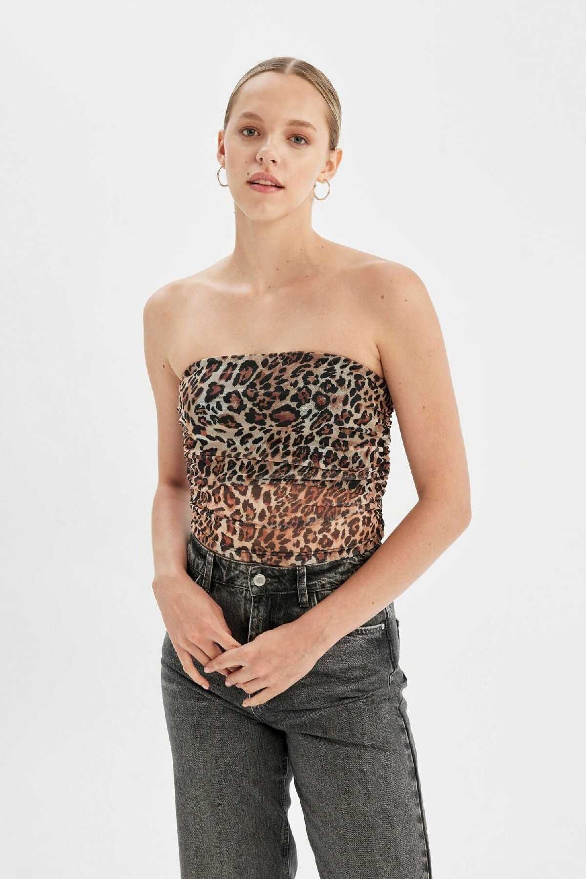 بلوز توری بدون بند طرح پلنگی