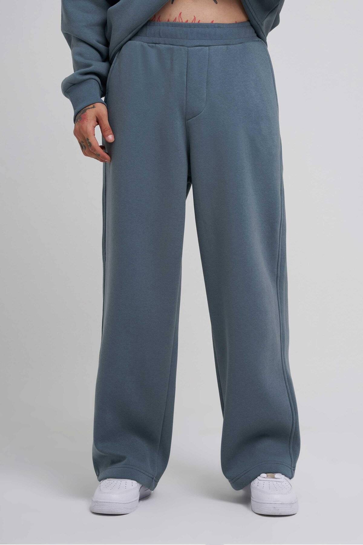 شلوار گرمکن مردانه گشاد قرمز