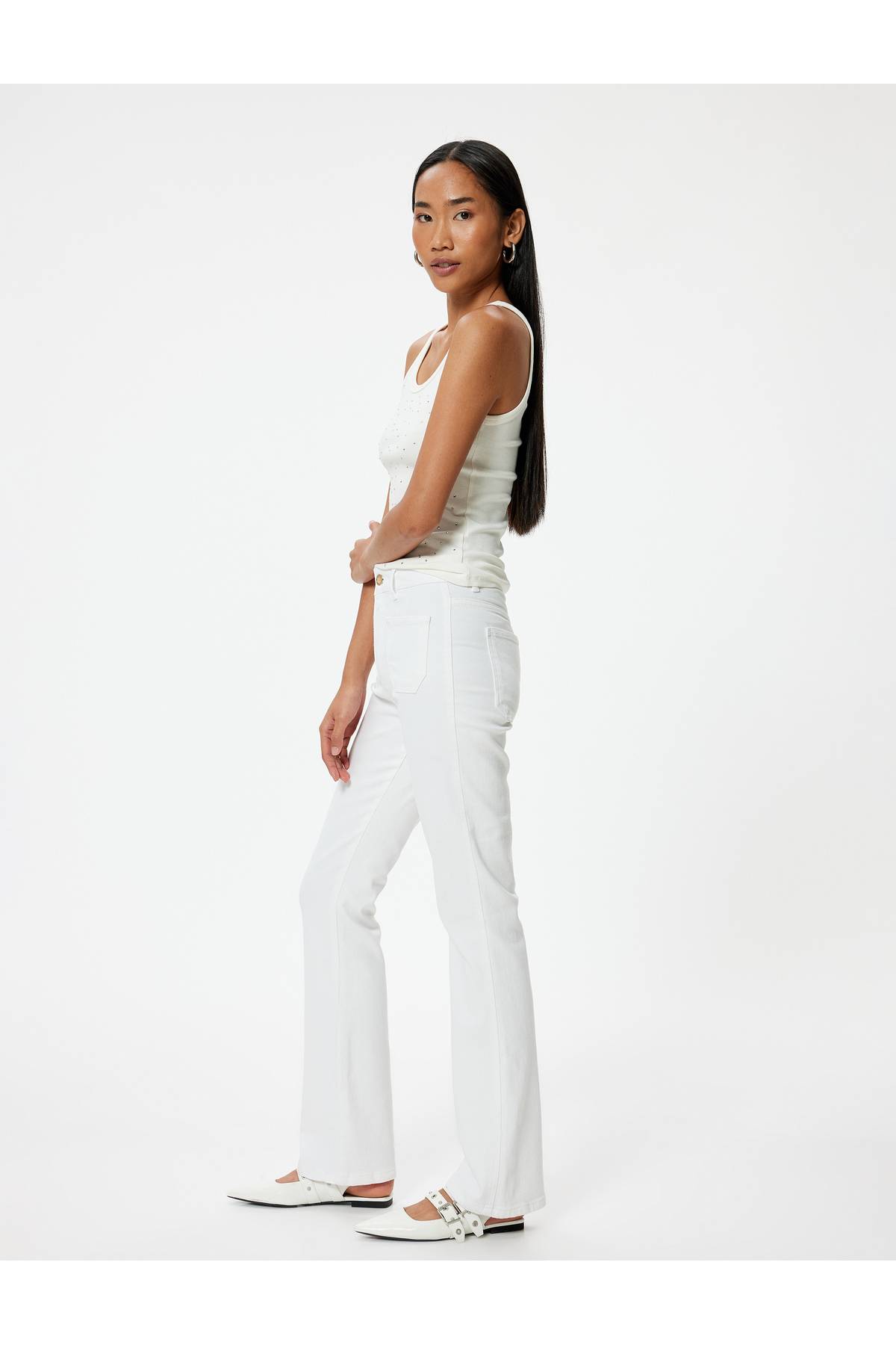 X Melis Ağazat - شلوار جین گشاد شده