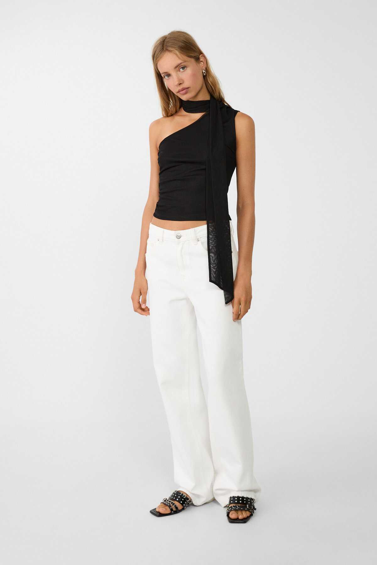 توپ لاله نامتقارن با روسری