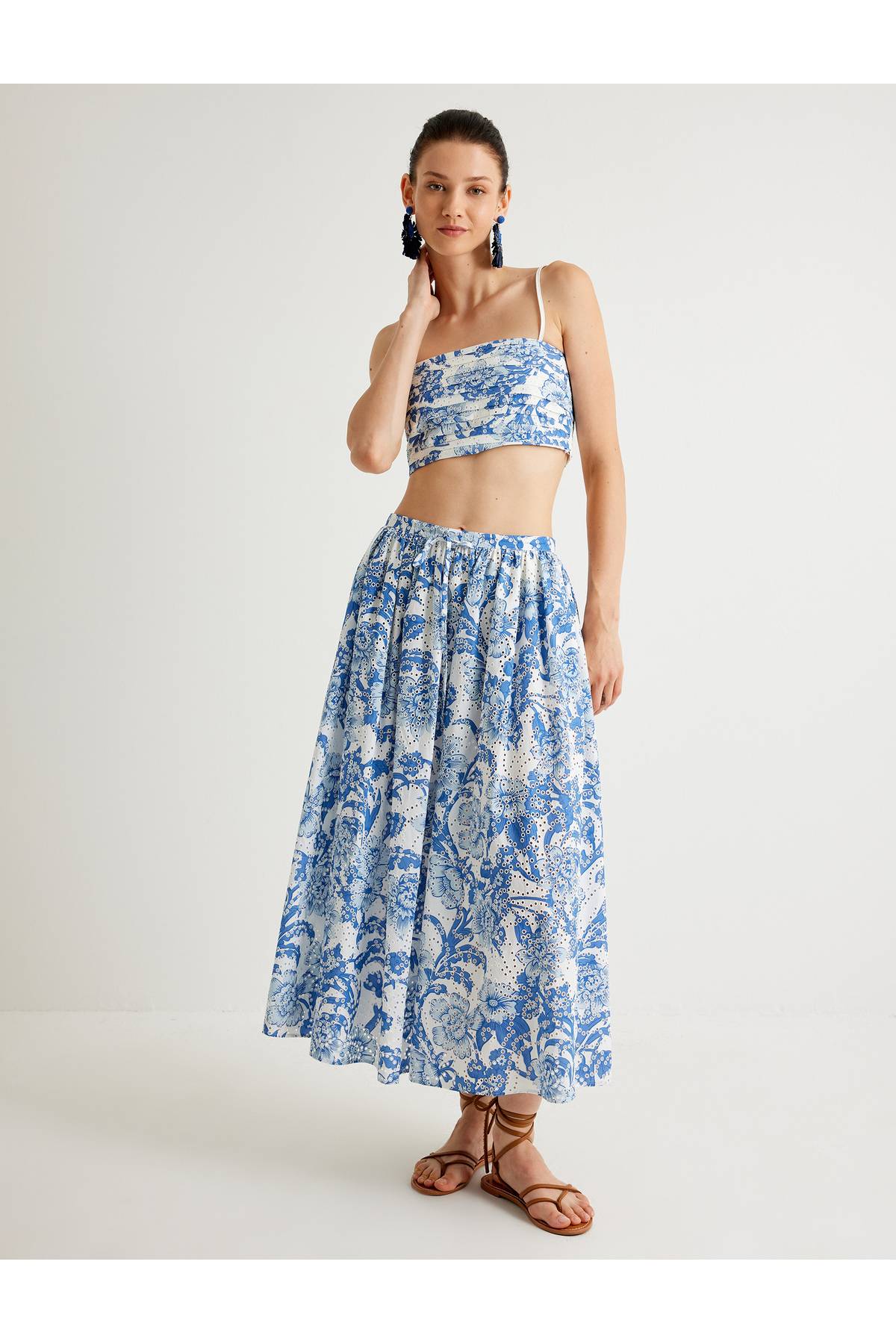 X Melis Ağazat - Scallop Crop Bustier Thin Strap Slim Fit