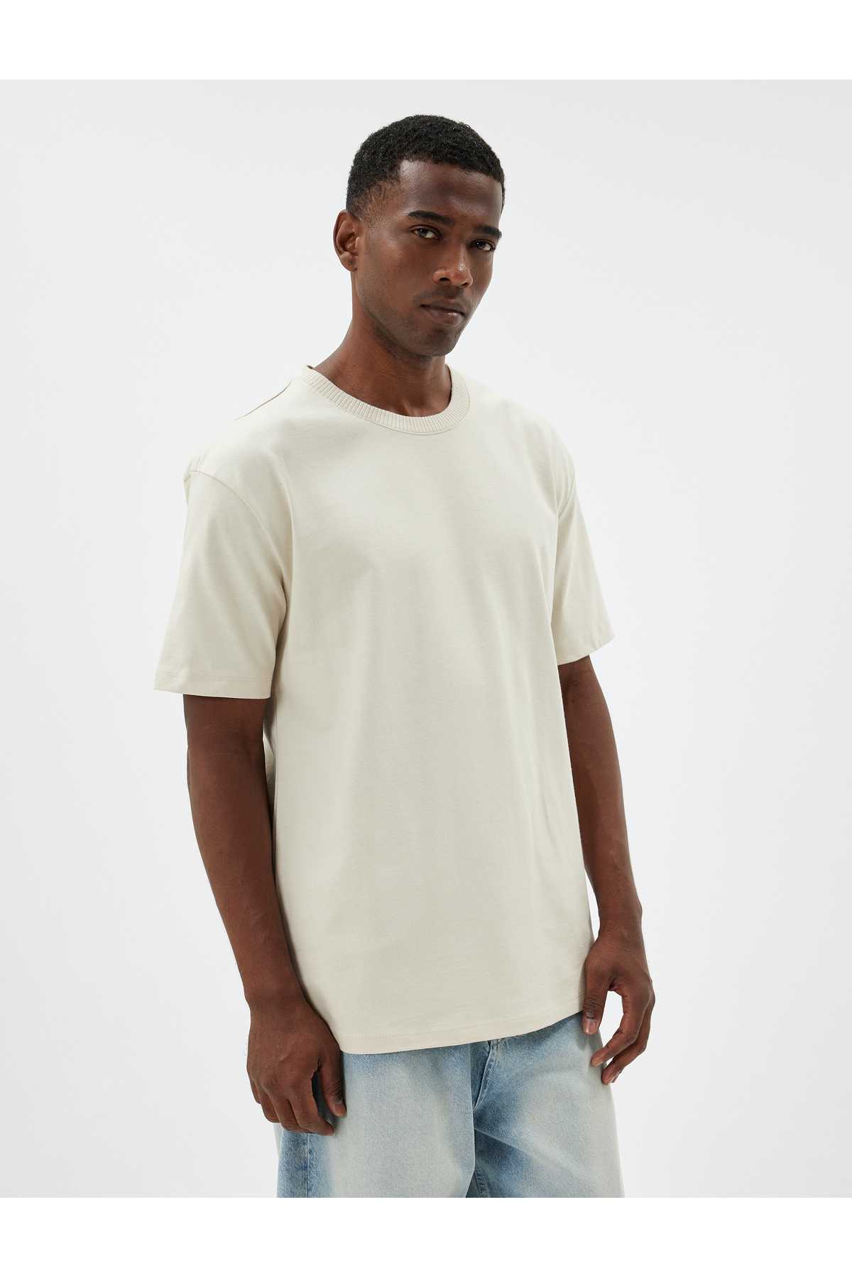 تیشرت پایه یقه خدمه آستین کوتاه نخی