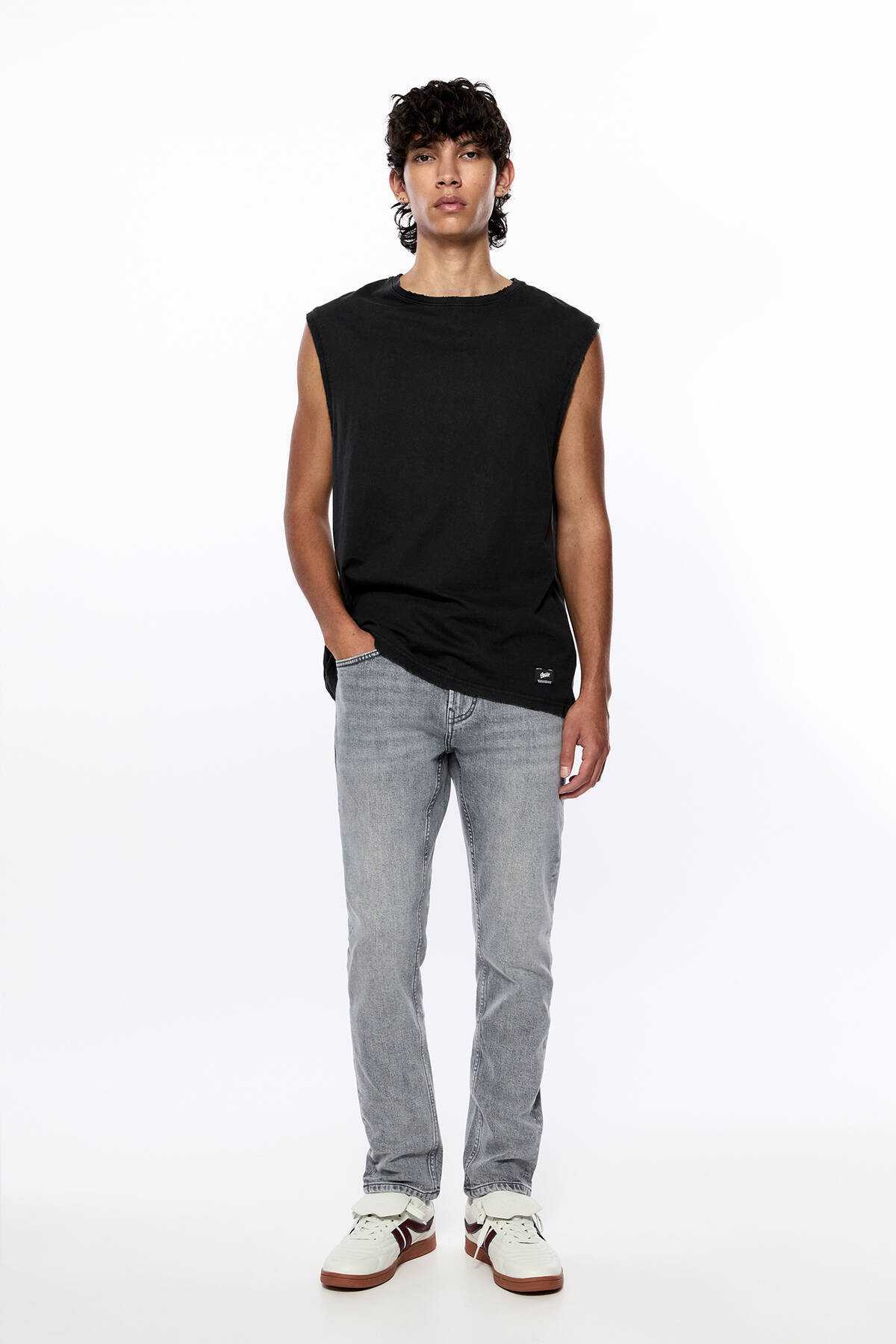 شلوار جین باریک