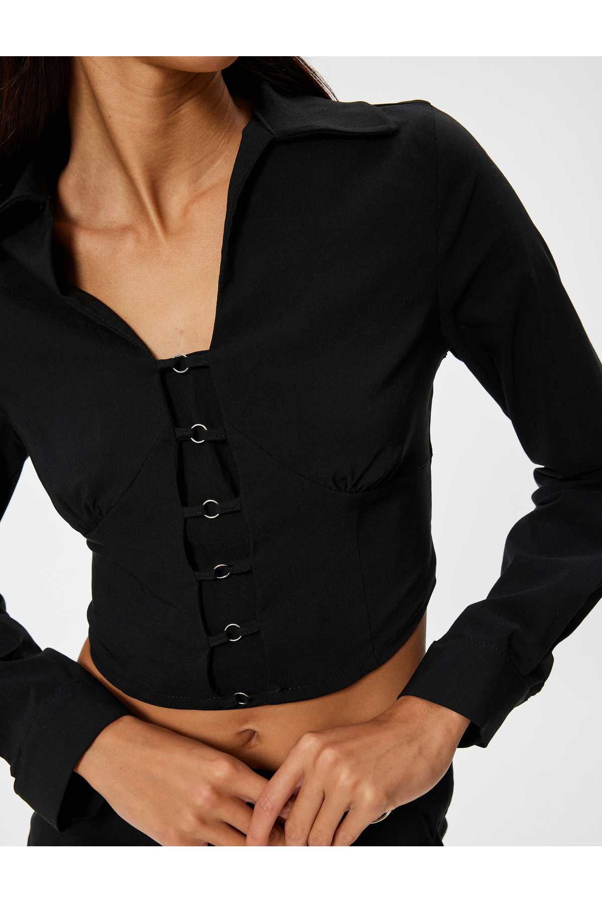 بلوز Crop یقه V-آستین بلند لوازم جانبی فلزی باریک