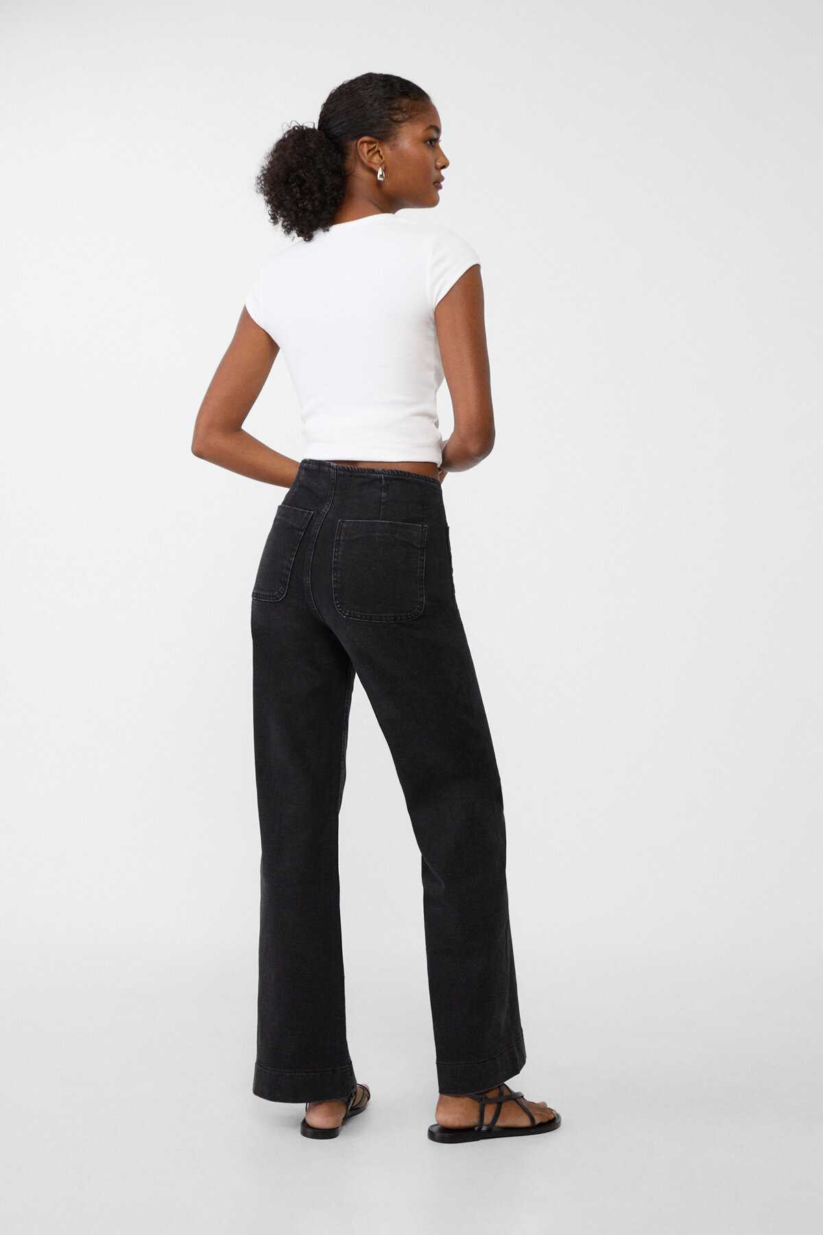 شلوار جین مینیمال با جیب